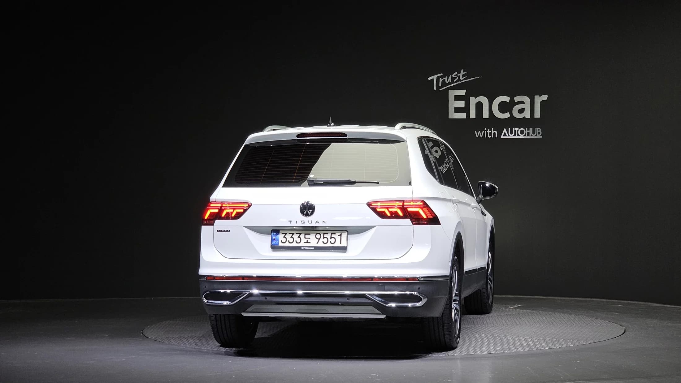 Volkswagen TIGUAN 2.0 TSI Prestige, 2023 г. 6933 км. — фото 4