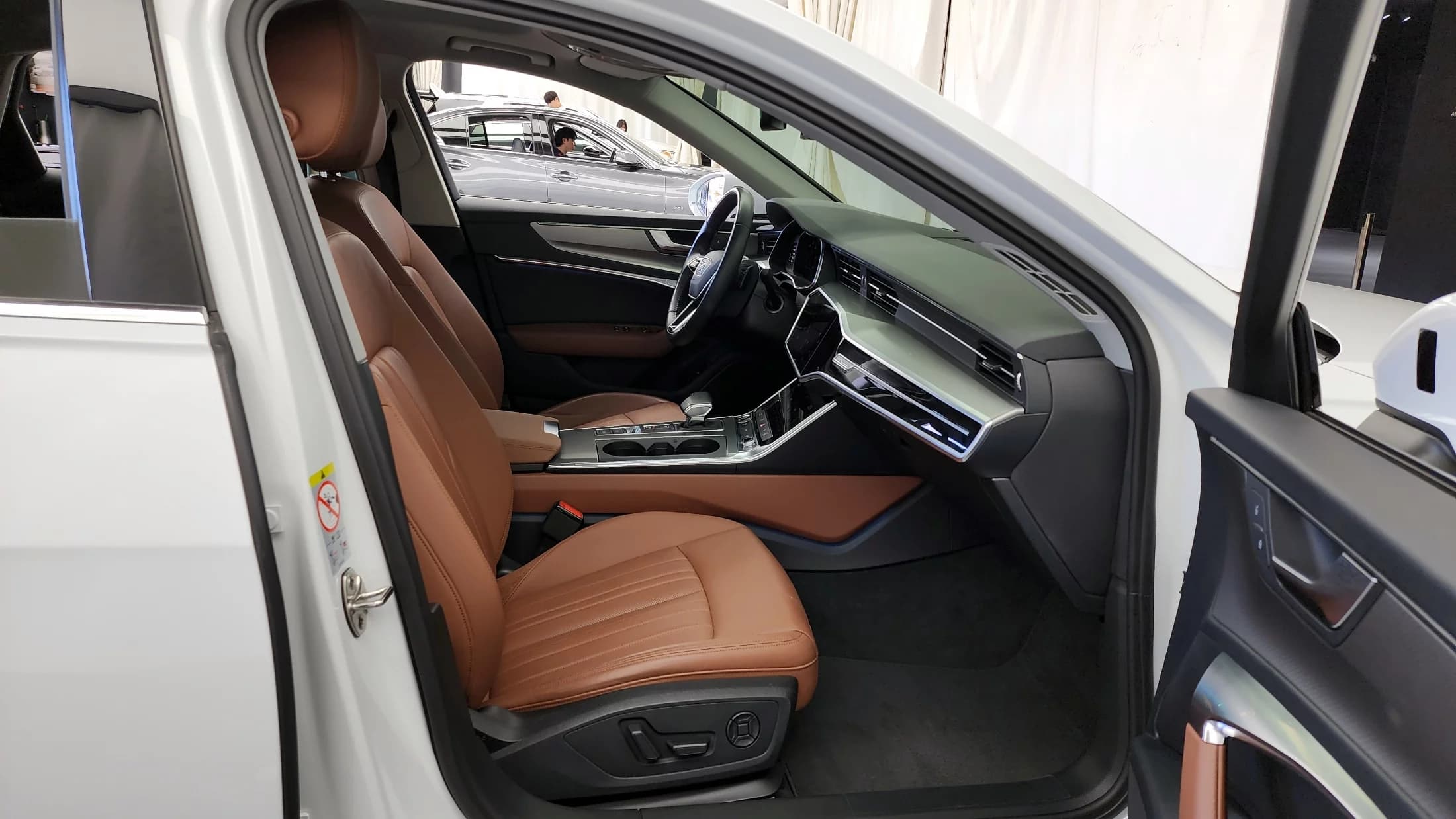 Audi A6 40 TDI, 2021 г. 63501 км. — фото 11