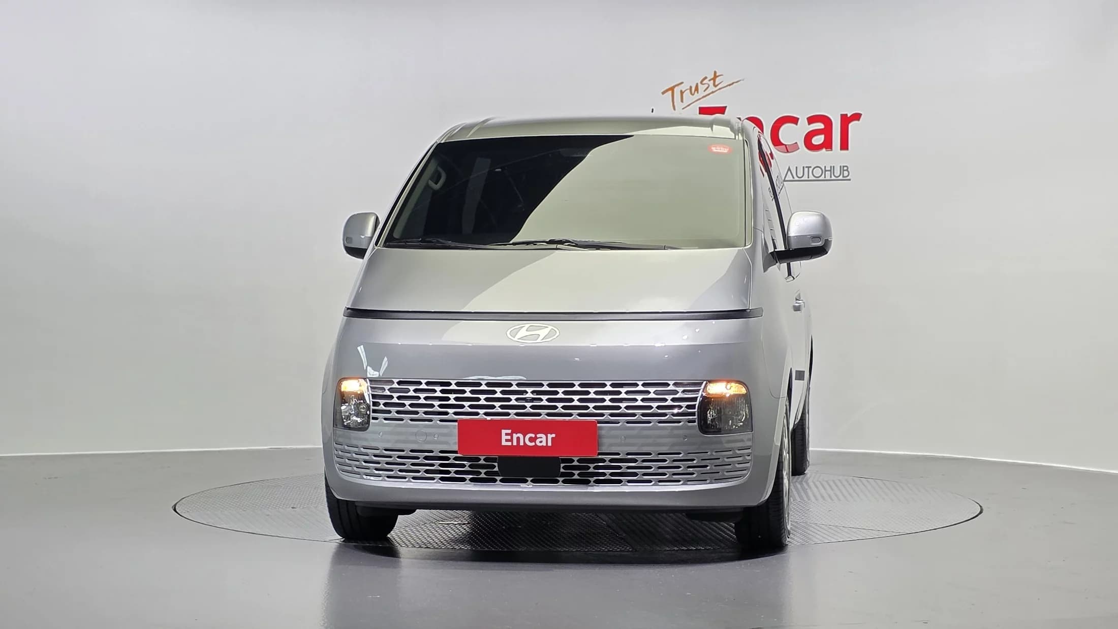 Hyundai Staria L3.5 Cargo 5-Seater Modern, 2024 г. 2562 км. — фото 3