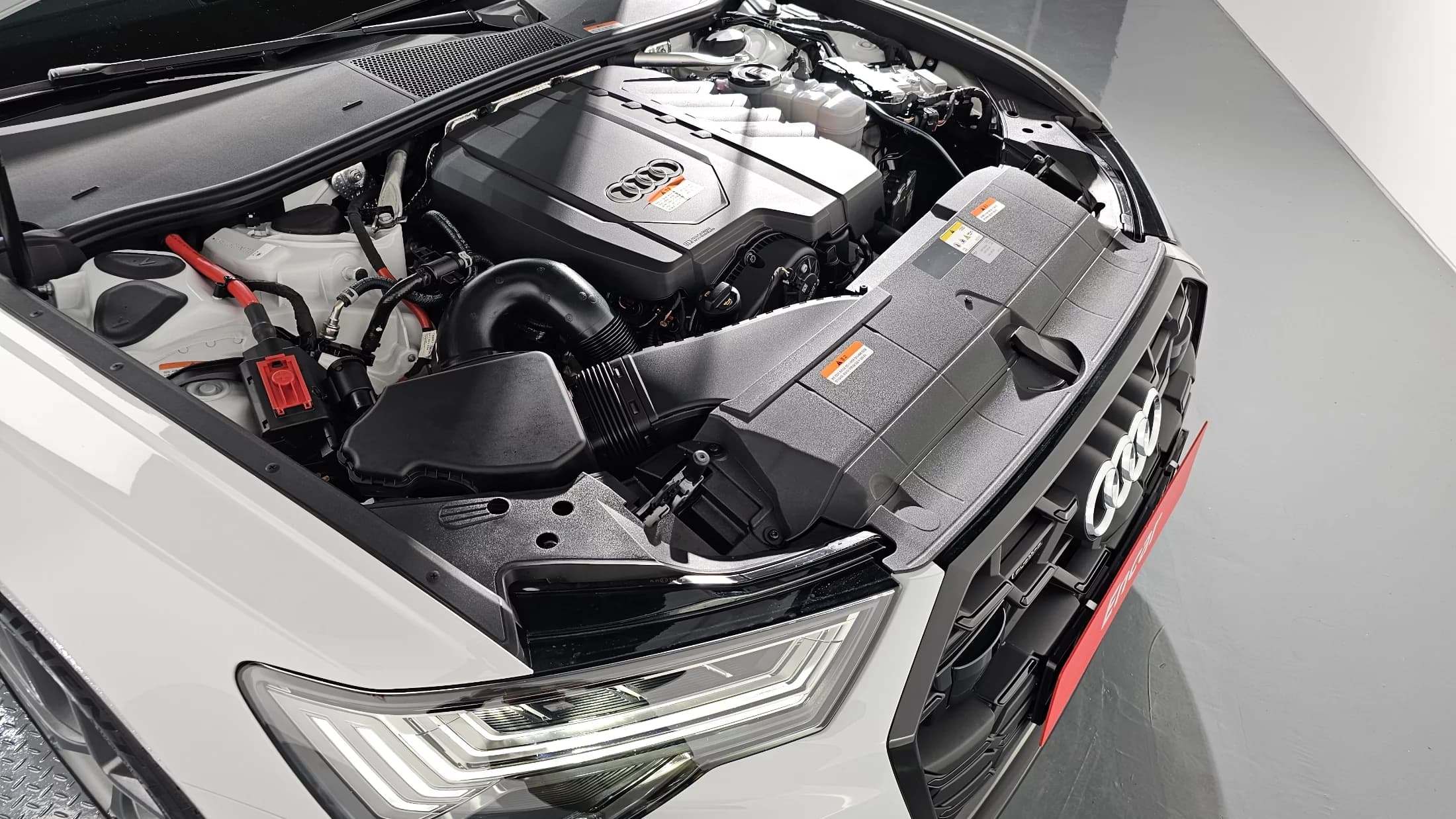 Audi A6 45 TFSI Quattro Premium, 2025 г. 4713 км. — фото 6