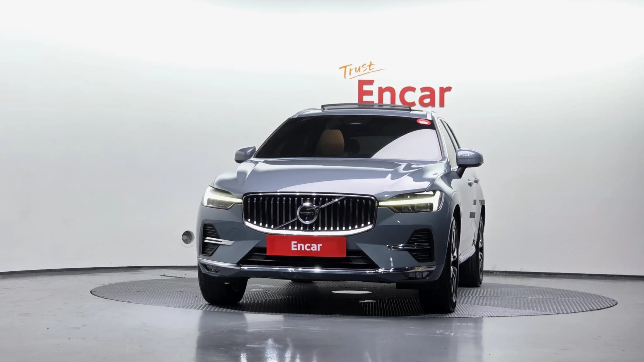 Volvo XC60 B5 Ultimate Bright, 2023 г. 103302 км. — фото 3