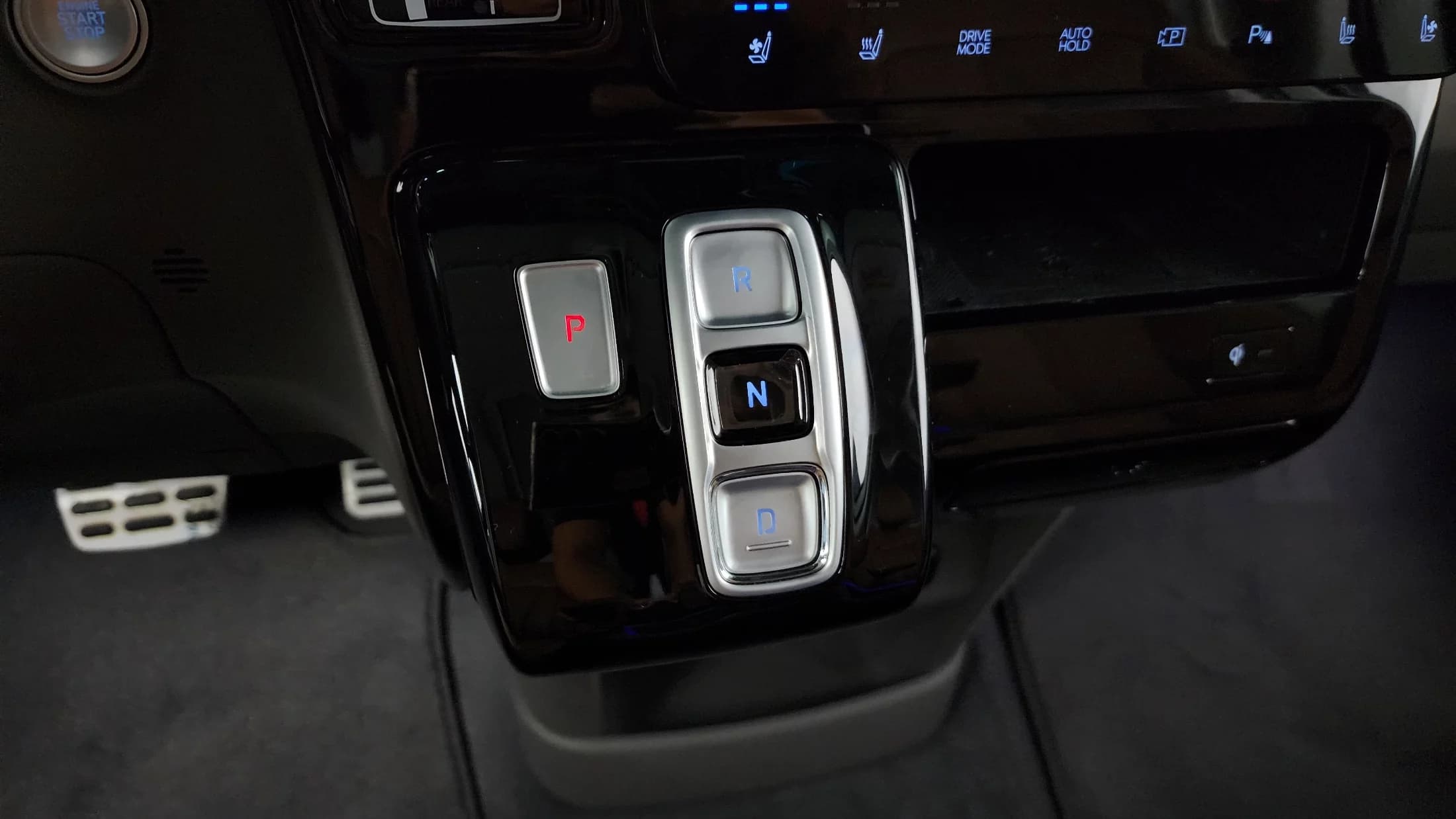 Hyundai Staria 4WD 캠핑카 Prestige Camper 4Seater, 2023 г. 20189 км. — фото 9