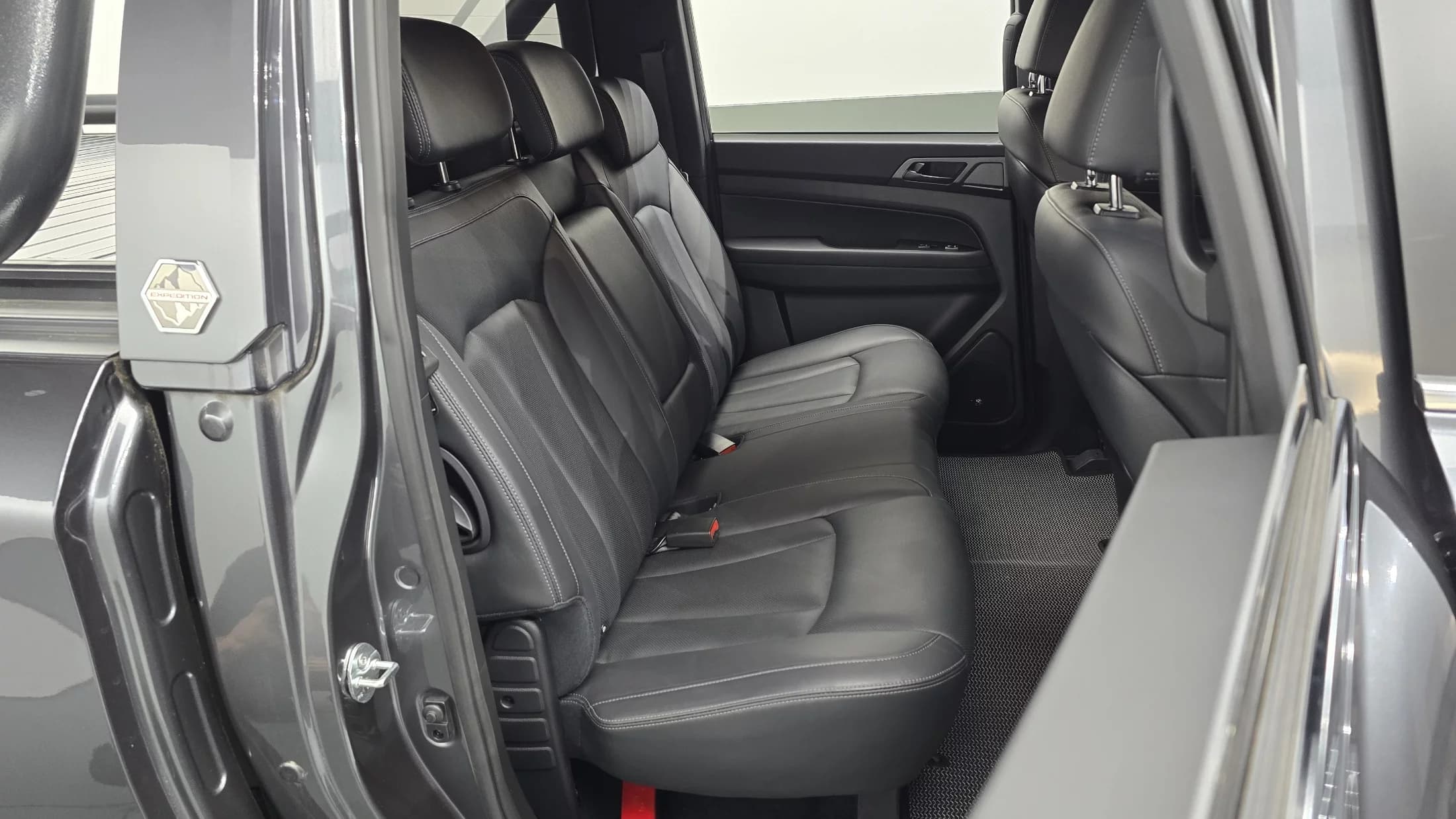 SsangYong Rexton Diesel 2.2 4WD Expedition, 2022 г. 42297 км. — фото 12
