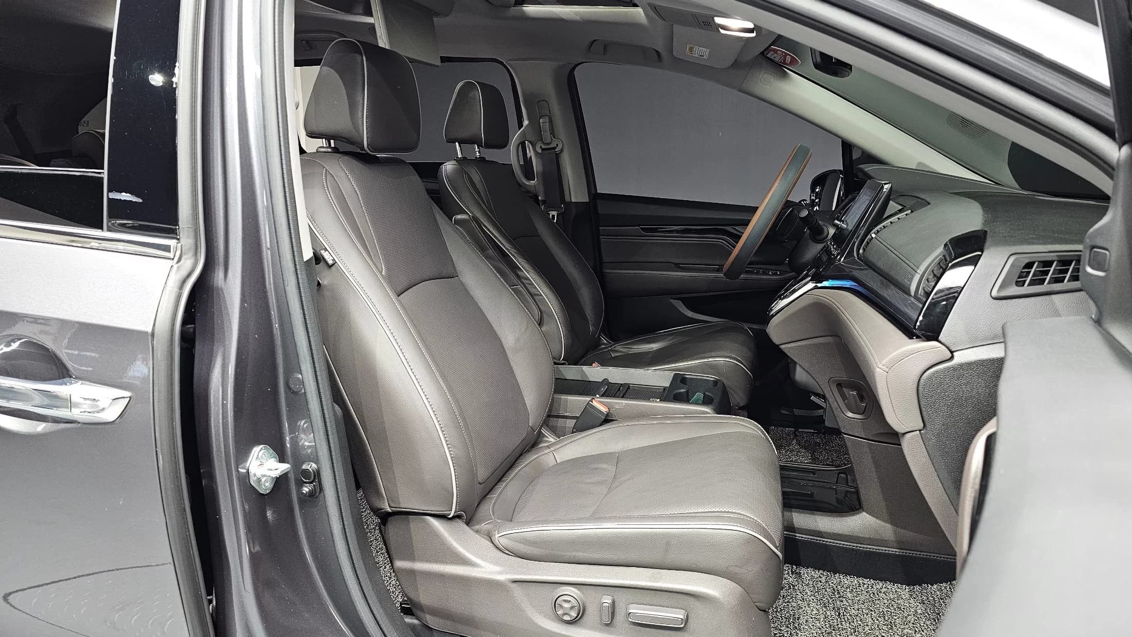 Honda ODYSSEY 3.5 5th, 2021 г. 42111 км. — фото 10