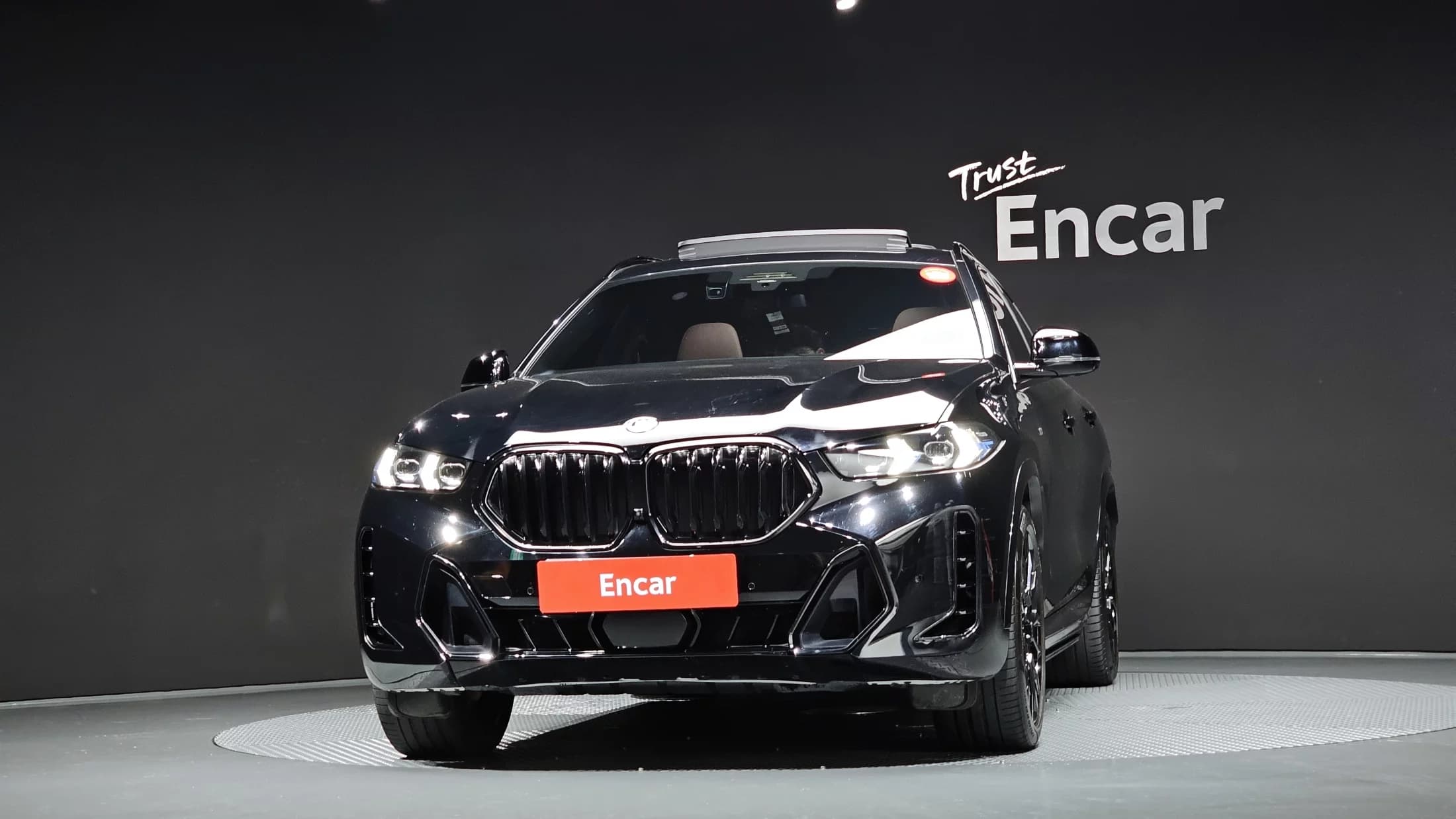 BMW X6 xDrive40i M Sport, 2024 г. 44674 км. — фото 3