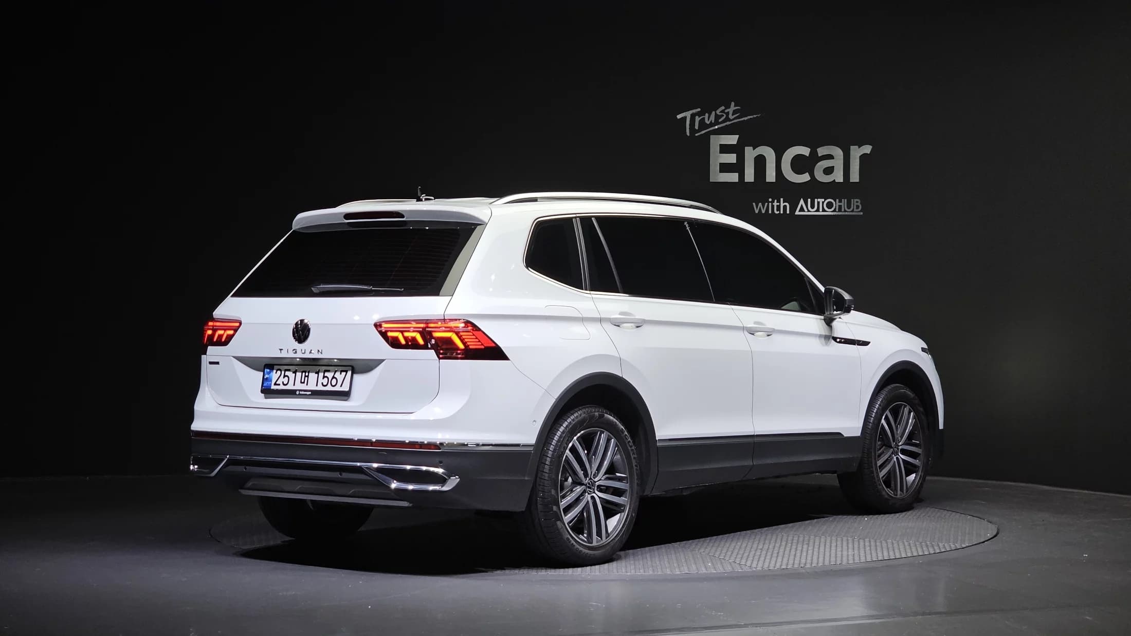Volkswagen TIGUAN 2.0 TSI Prestige, 2022 г. 15880 км. — фото 2