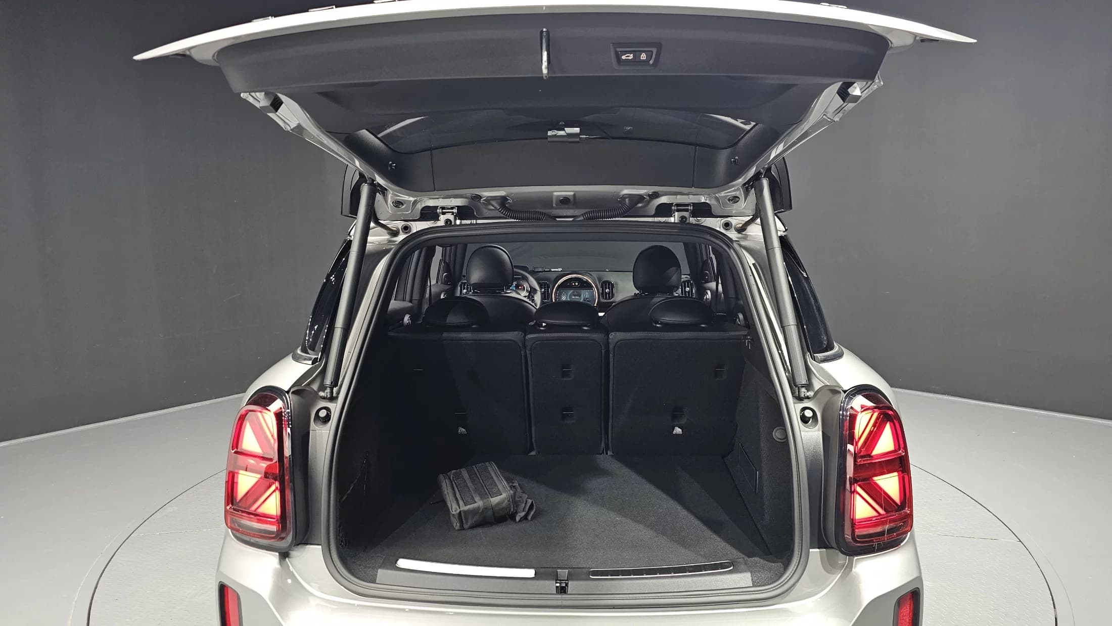 MINI Countryman JCW Launch Pack 2nd Gen, 2023 г. 18419 км. — фото 20