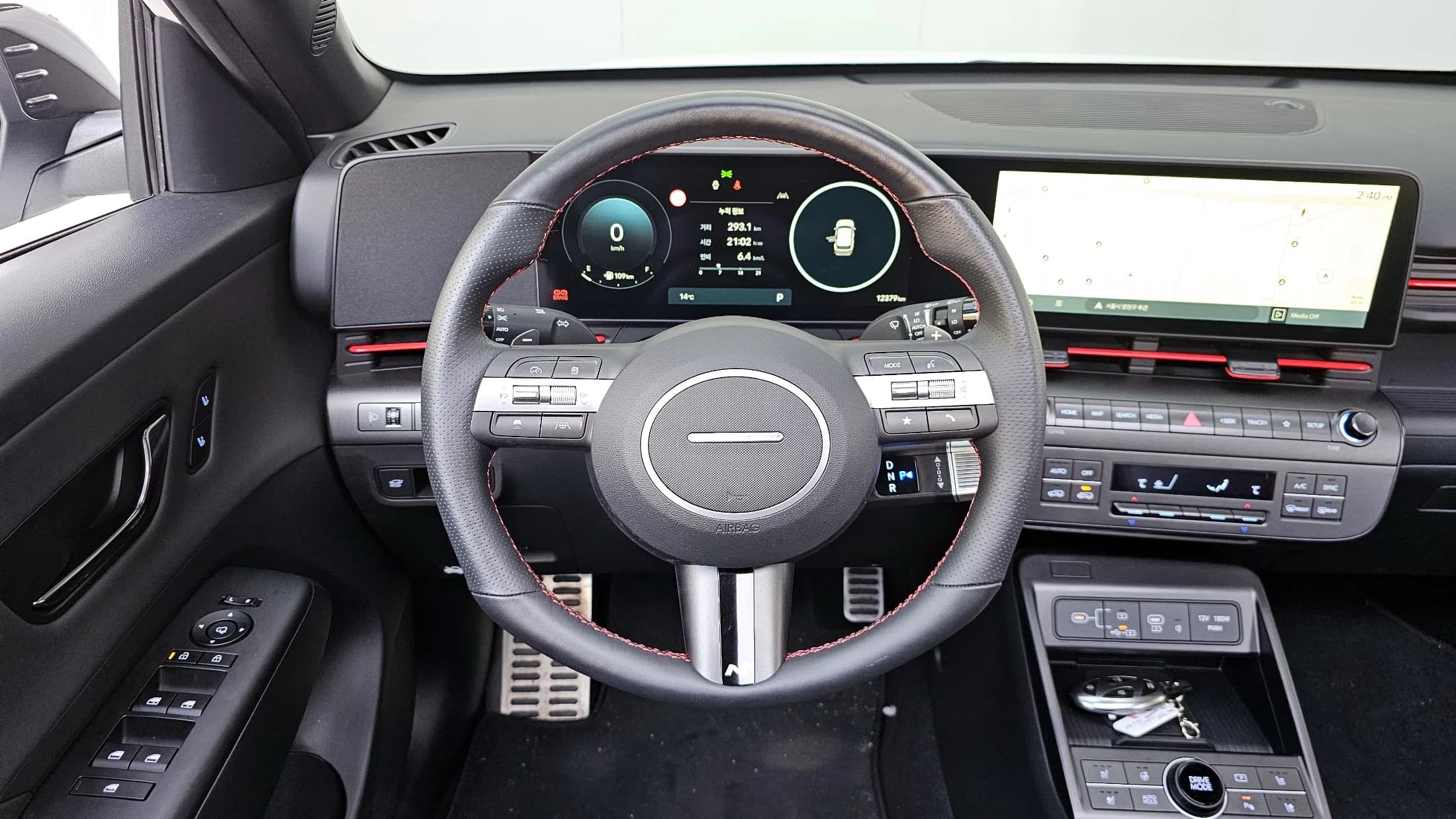 Hyundai Kona Gasoline 1.6 Turbo 2WD Inspiration, 2023 г. 12438 км. — фото 13
