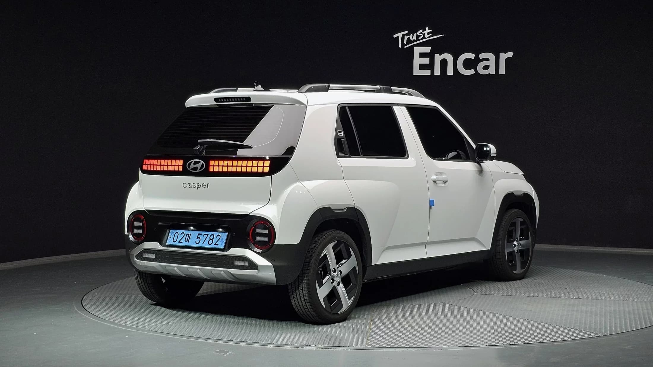 Hyundai Casper Electric Inspiration, электромобиль, 2024 г. 7018 км. — фото 2