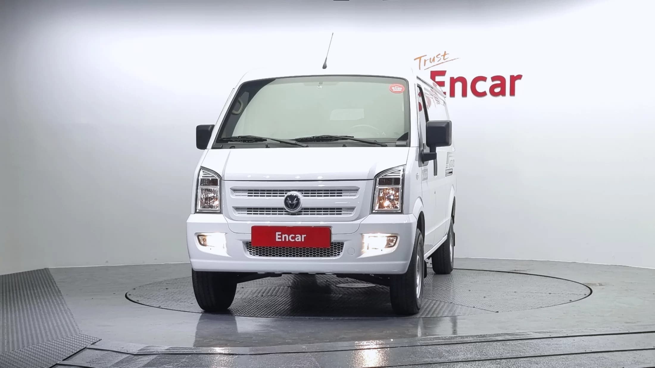 DFSK C35 EV 2 Seater Van, электромобиль, 2023 г. 17880 км. — фото 6