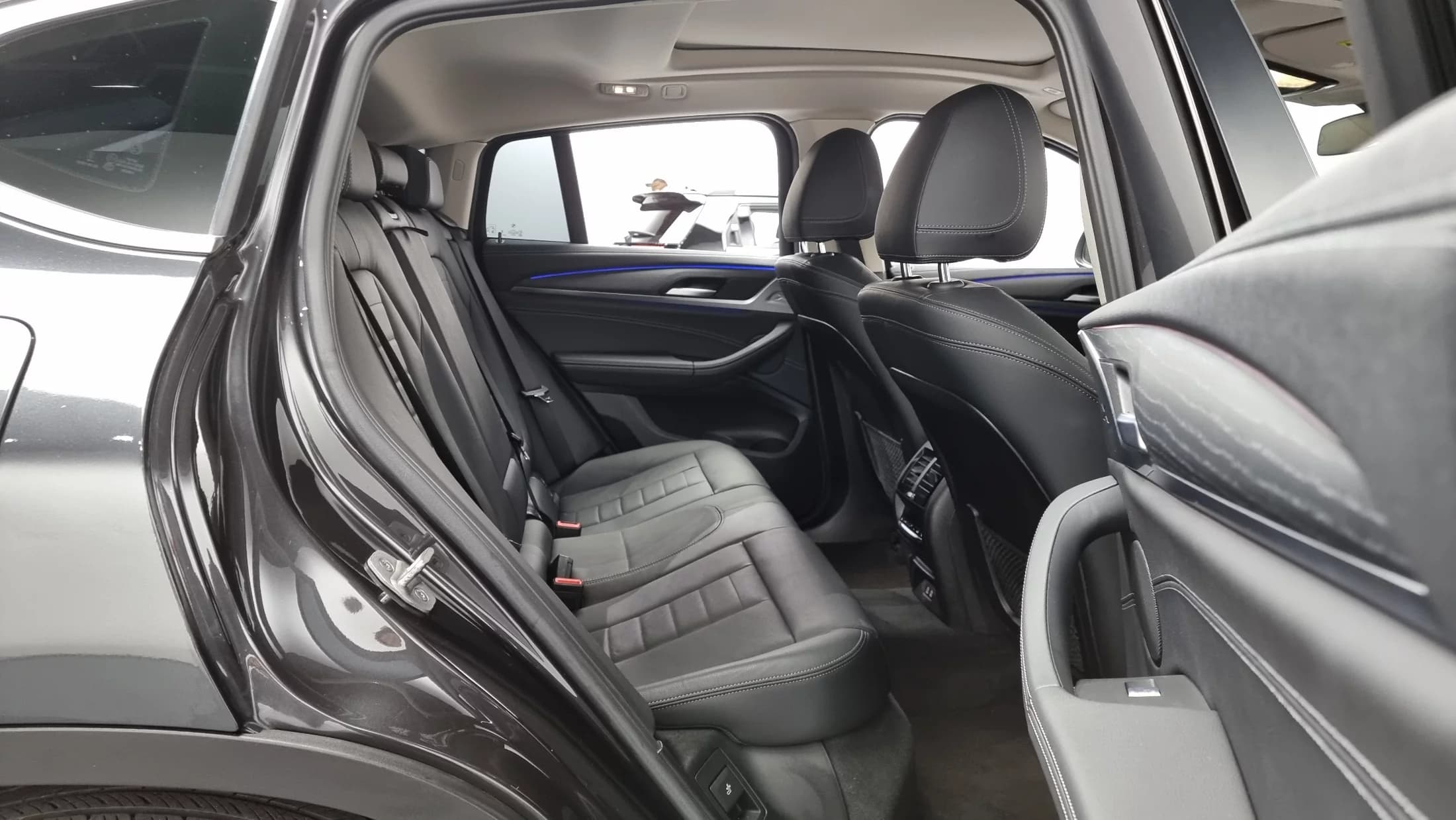 BMW X4 xDrive20i xLine, 2023 г. 100474 км. — фото 12