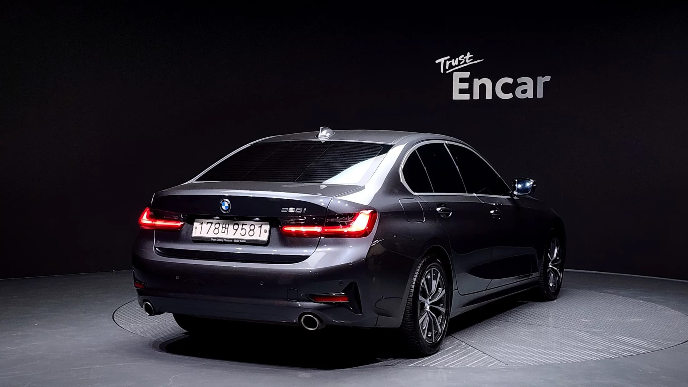 BMW 3-Series 320i, 2022 г. 89436 км. — фото 2