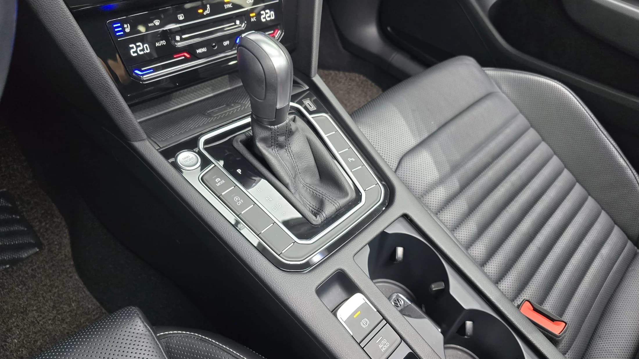 Volkswagen PASSAT 2.0 TDI Prestige, 2021 г. 33184 км. — фото 9