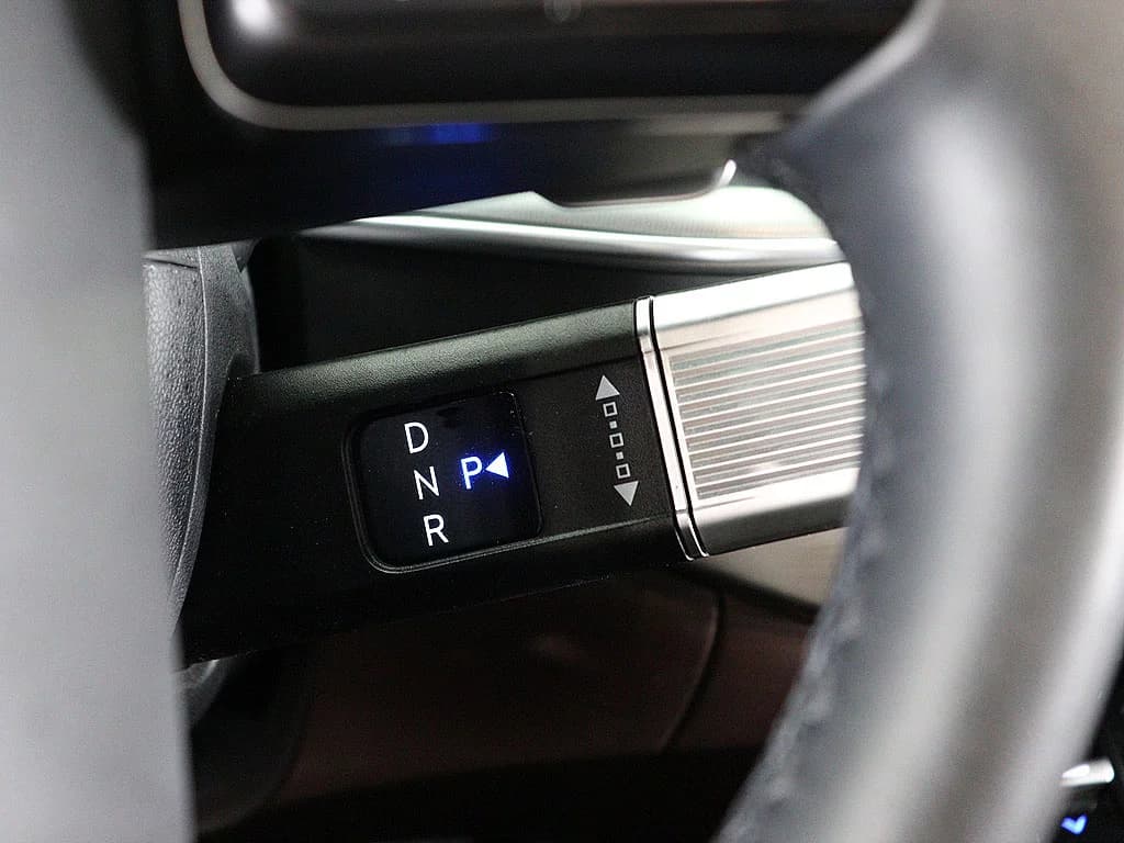 Hyundai Grandeur 2,5 Gasoline 2WD Premium, 2023 г. 31656 км. — фото 13
