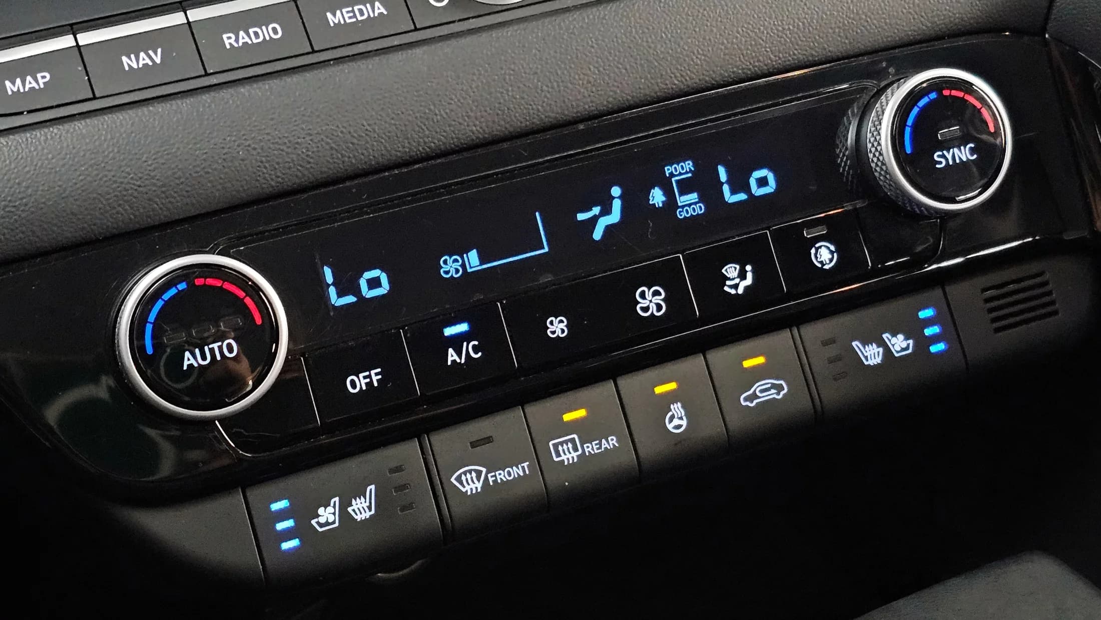 Hyundai AVANTE (Хендай Элантра) Inspiration, гибрид, 2021 г. 97662 км. — фото 17
