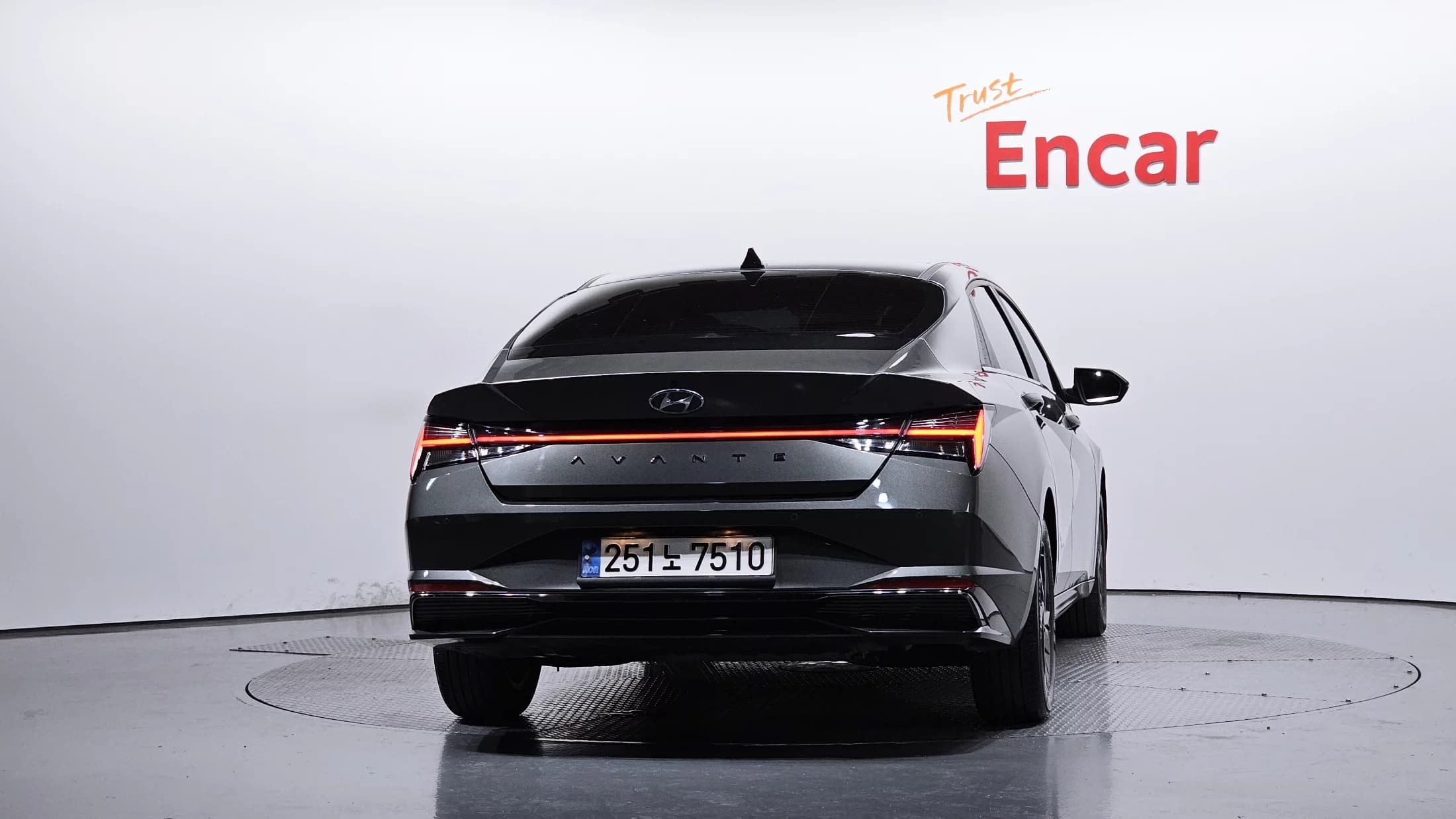 Hyundai AVANTE (Хендай Элантра) Inspiration, гибрид, 2021 г. 97662 км. — фото 4