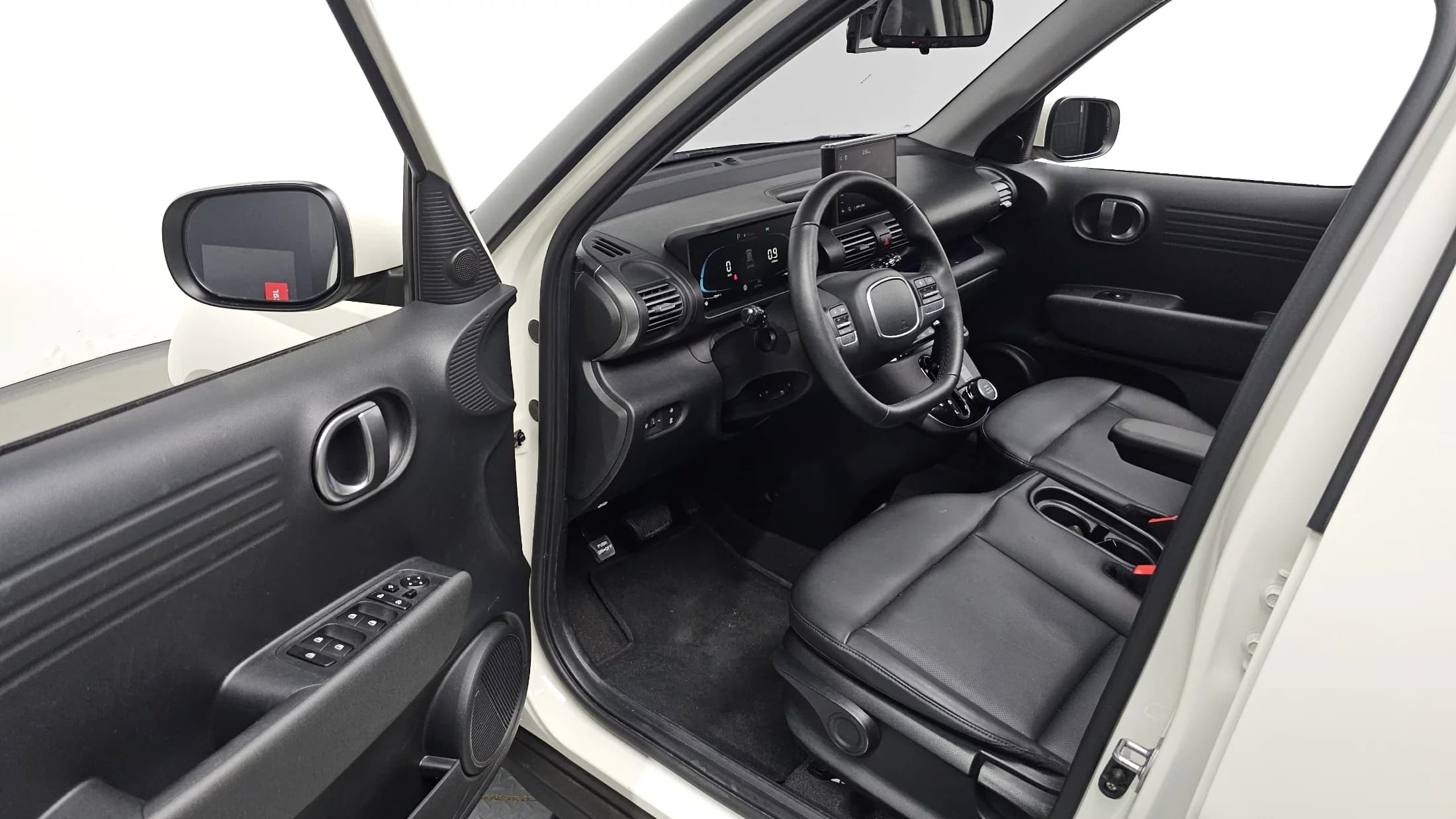 Hyundai Casper Turbo The Essential, 2023 г. 27015 км. — фото 11