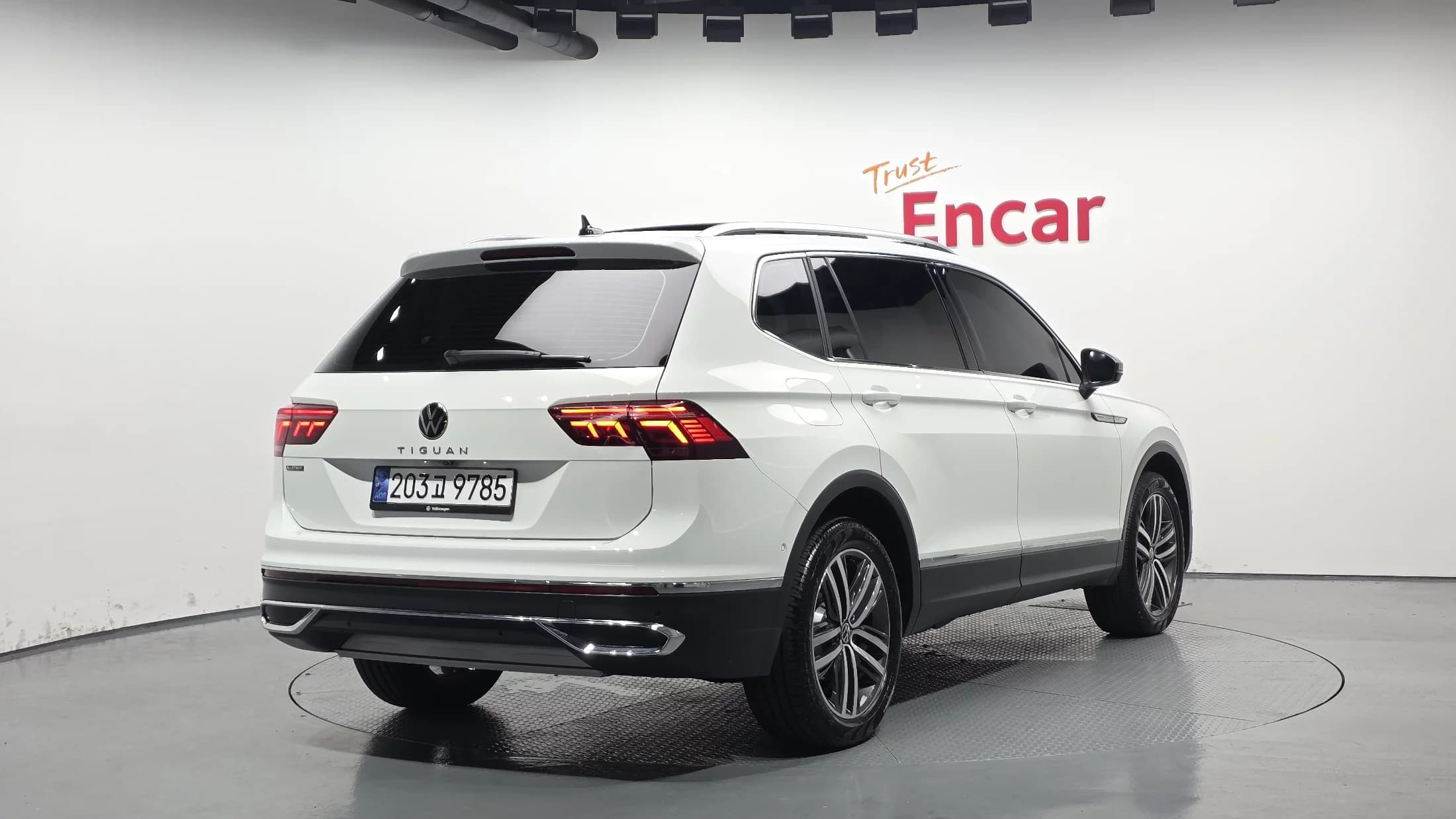Volkswagen TIGUAN 2.0 TSI Prestige, 2023 г. 15521 км. — фото 2