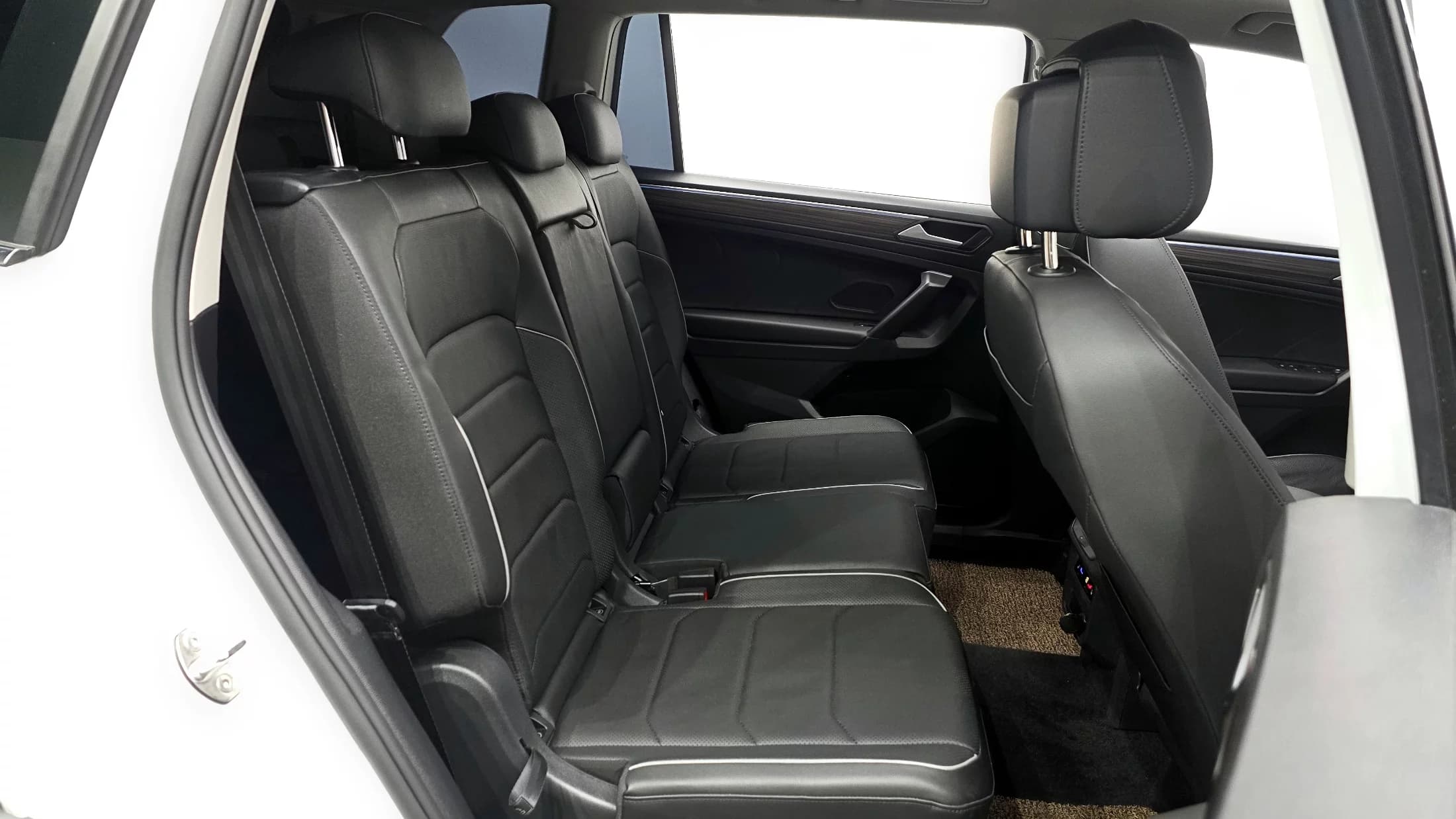 Volkswagen TIGUAN 2.0 TSI Prestige, 2023 г. 15521 км. — фото 12