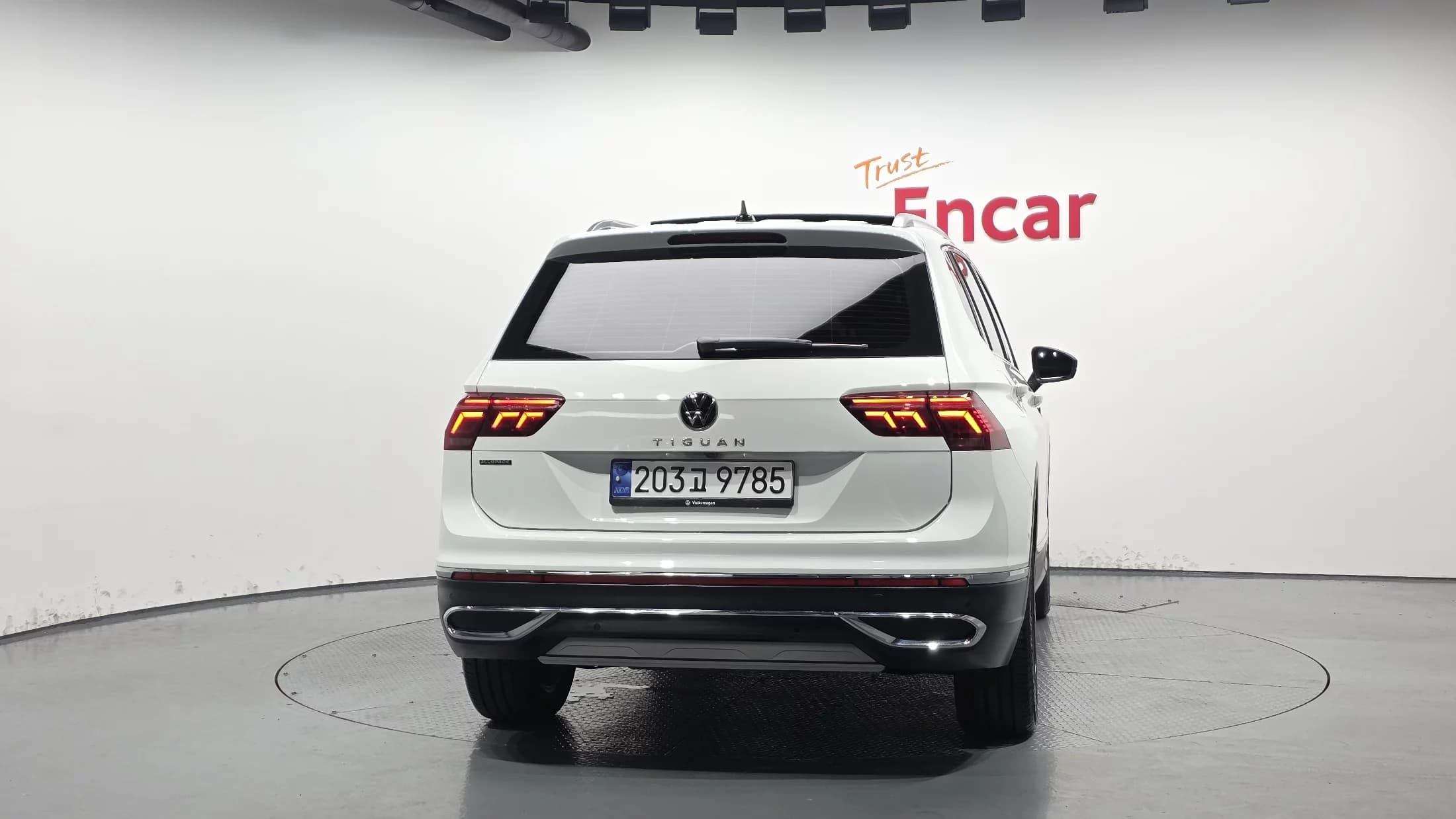 Volkswagen TIGUAN 2.0 TSI Prestige, 2023 г. 15521 км. — фото 4