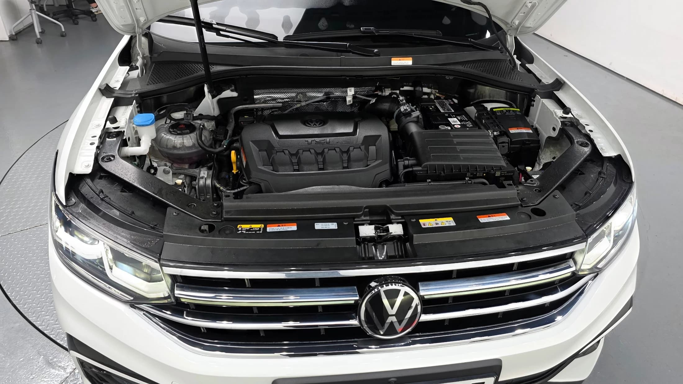 Volkswagen TIGUAN 2.0 TSI Prestige, 2023 г. 15521 км. — фото 6