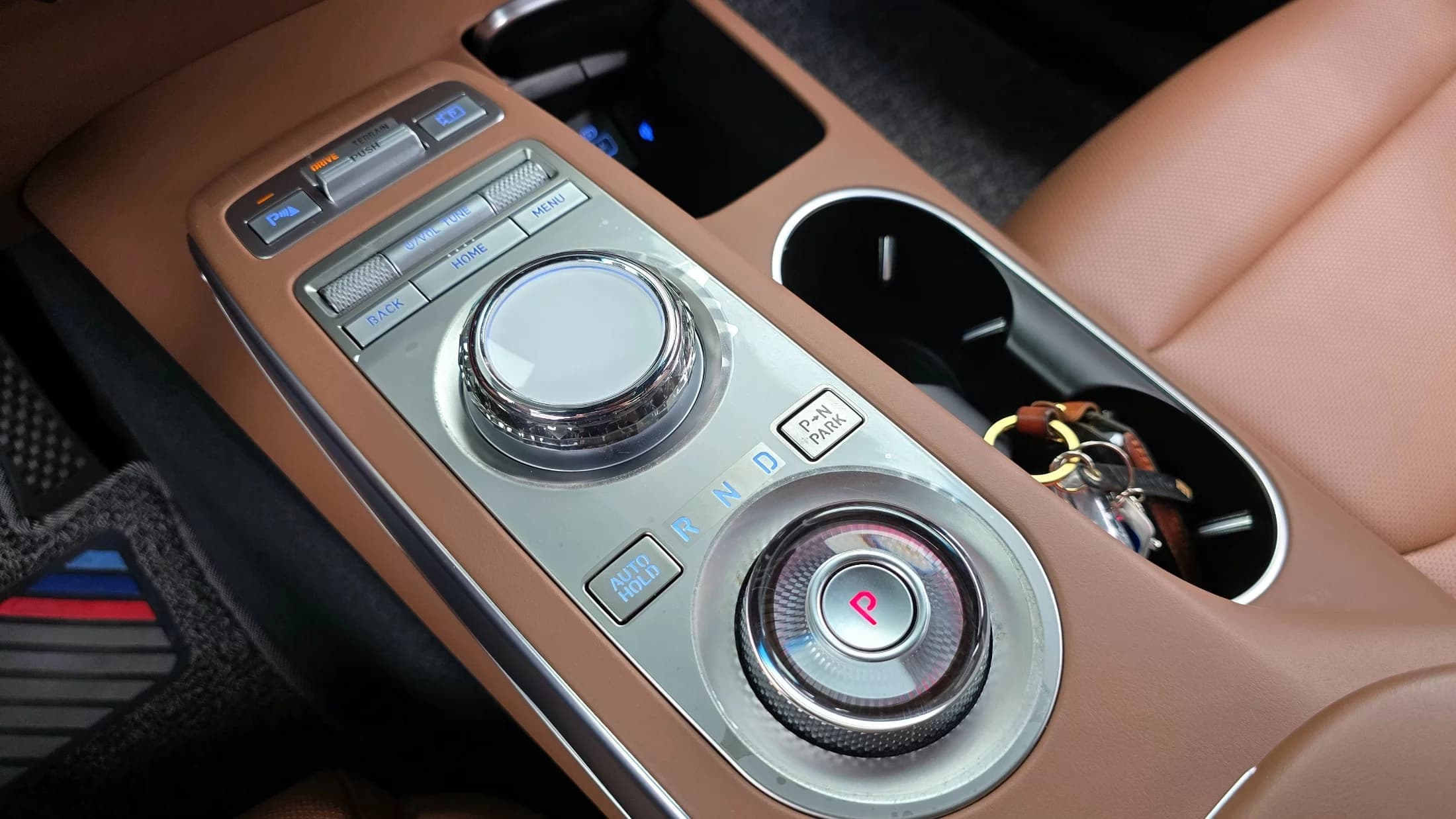 Genesis GV70 2.5T Gasoline AWD, 2023 г. 24530 км. — фото 9