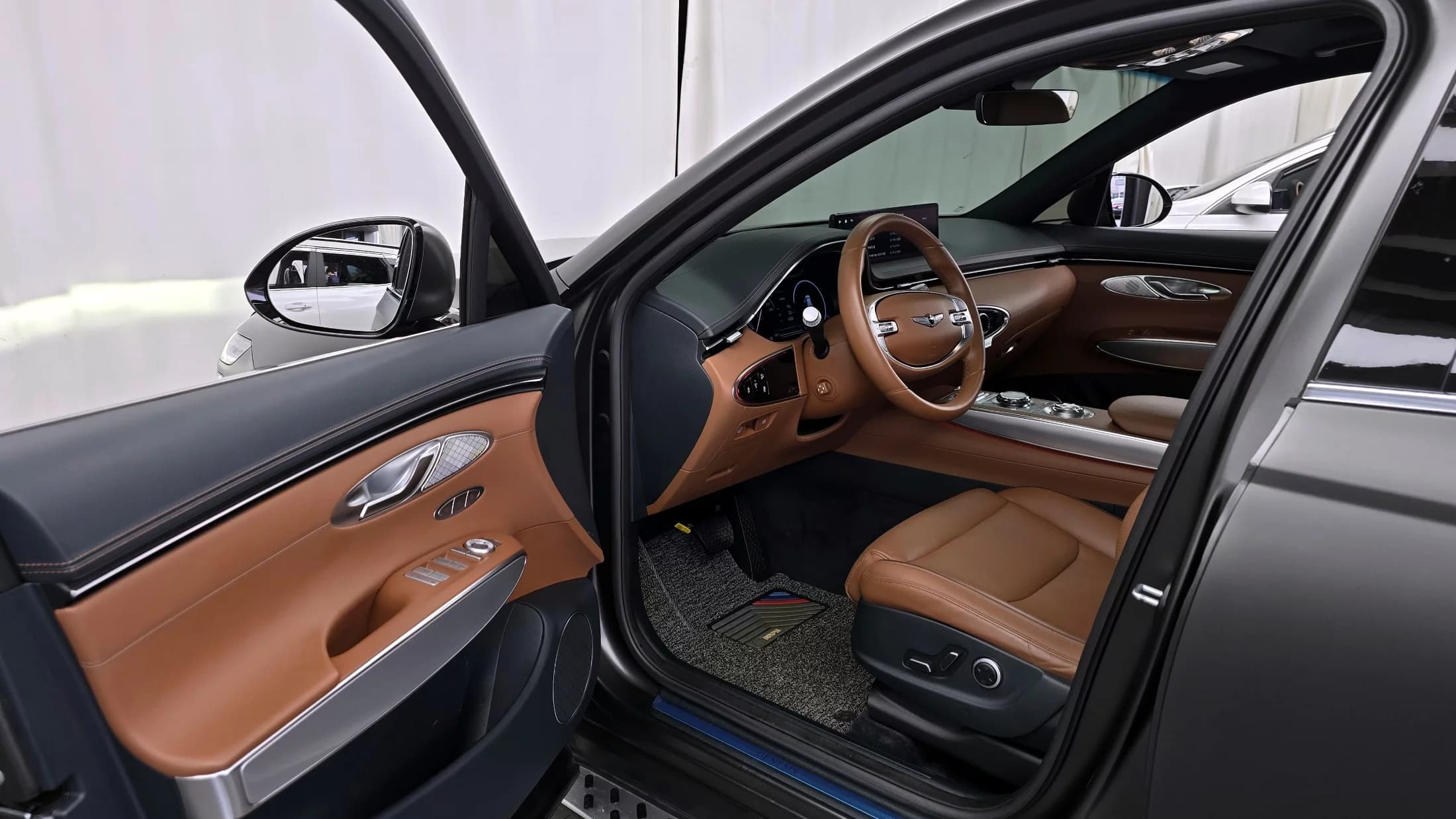 Genesis GV70 2.5T Gasoline AWD, 2023 г. 24530 км. — фото 10