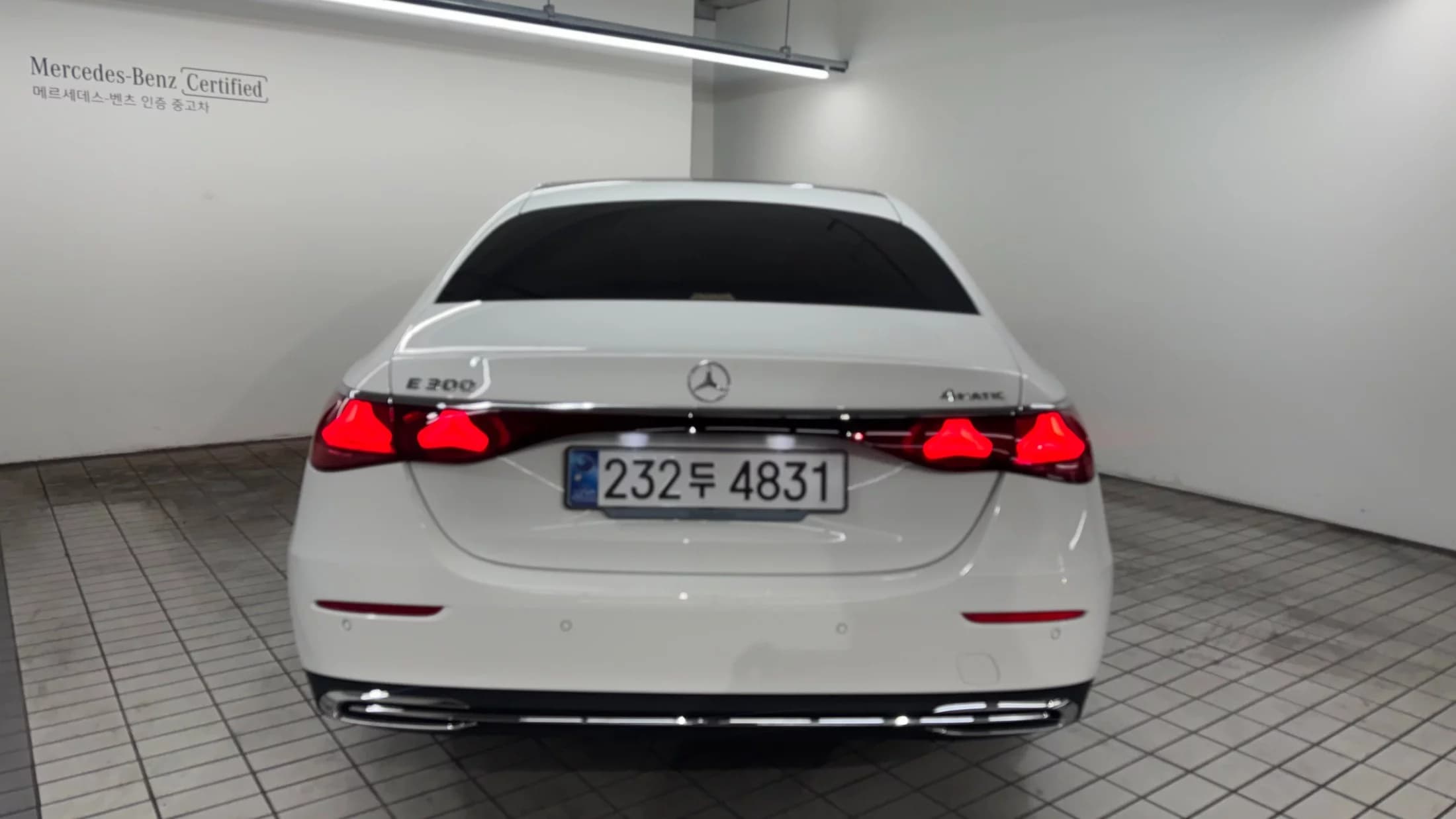 Mercedes-Benz E-Class E300 4MATIC Exclusive, 2025 г. 8671 км. — фото 4
