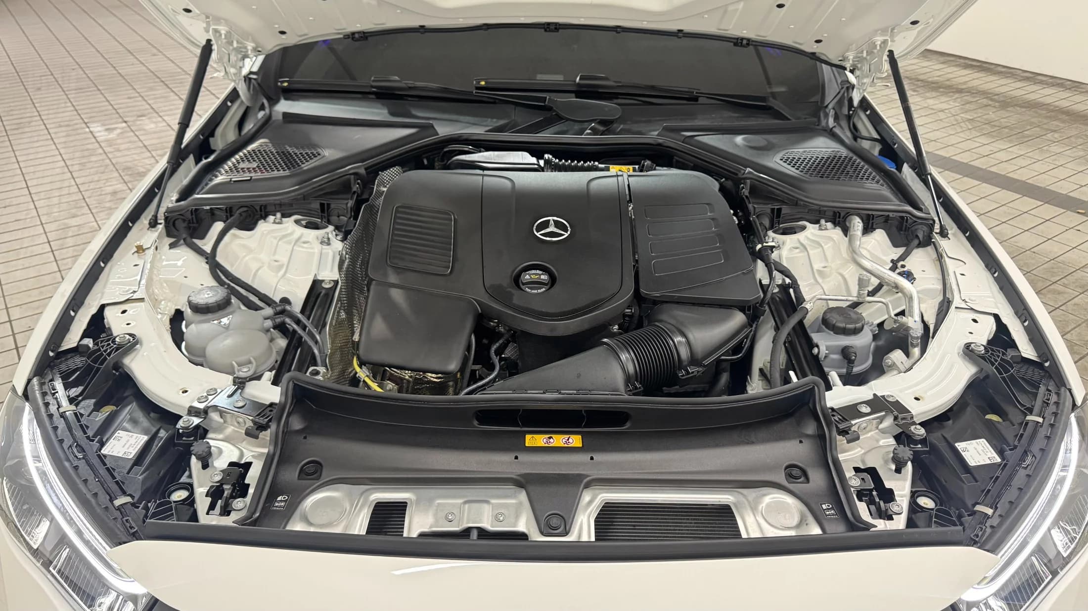 Mercedes-Benz E-Class E300 4MATIC Exclusive, 2025 г. 8671 км. — фото 6