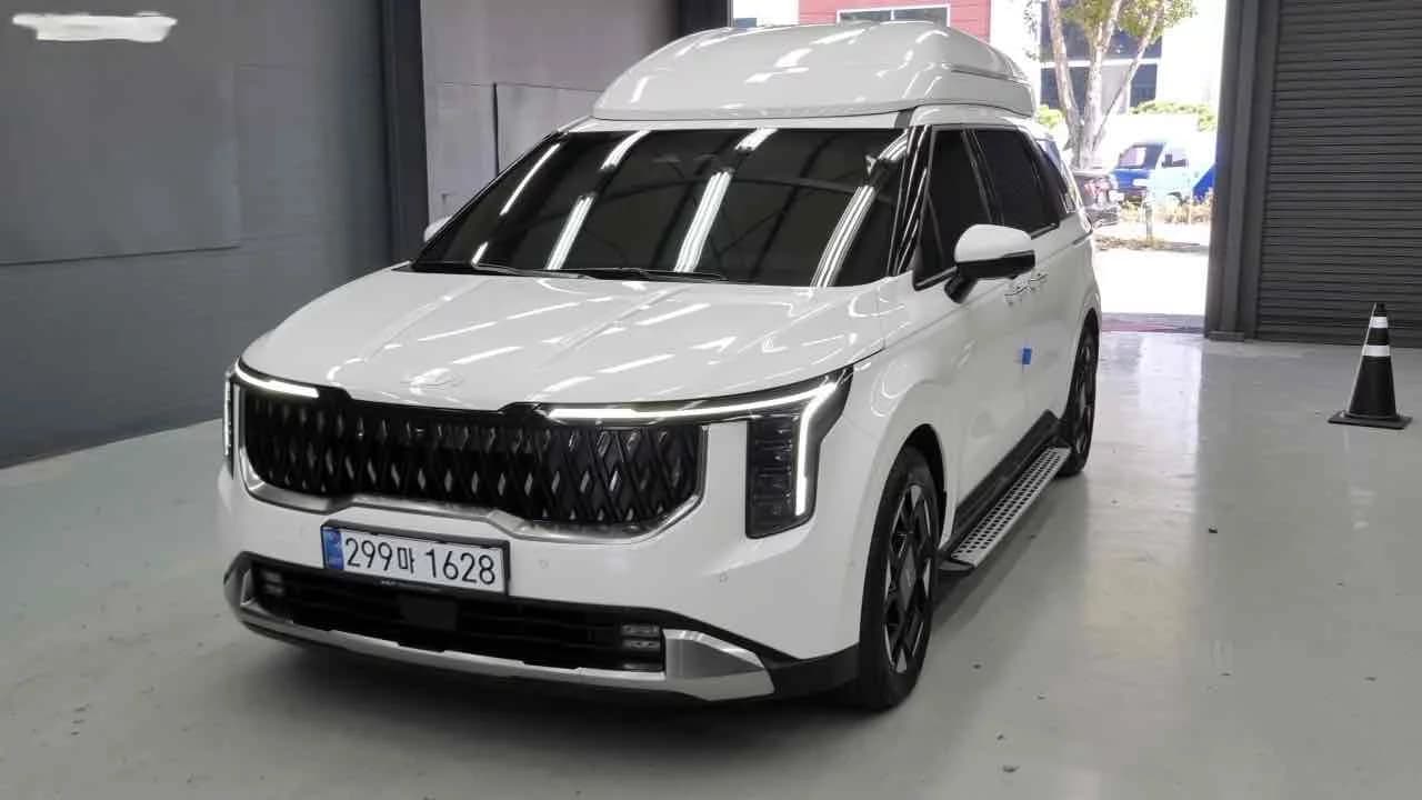 Kia Carnival Gasoline 7-Seater Hi Limousine Signature, 2025 г. 7337 км. — фото 3