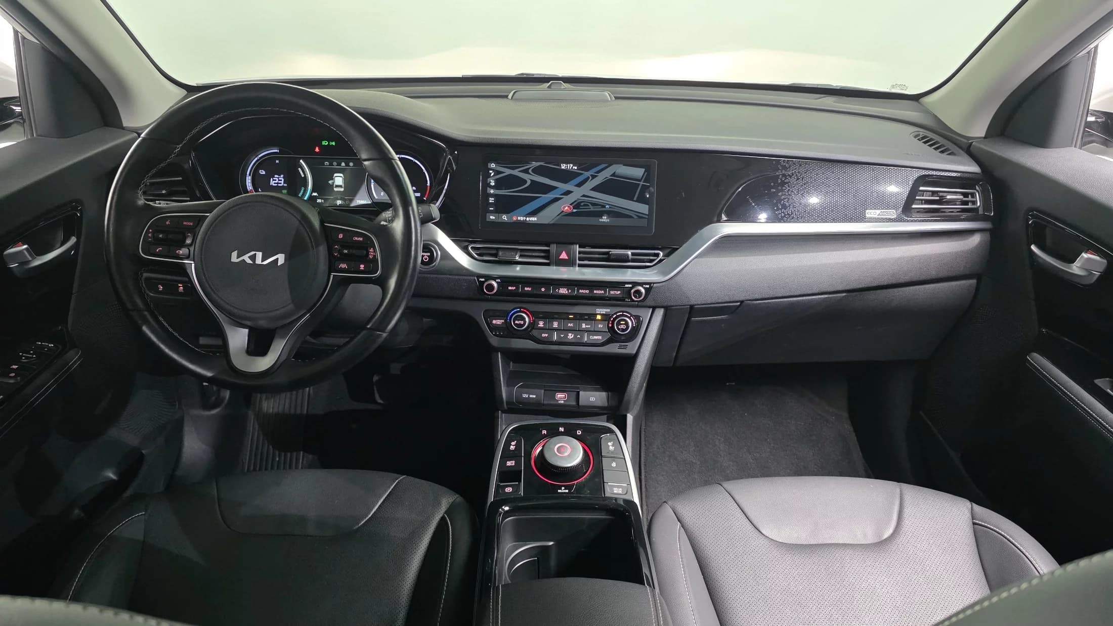 Kia Niro Prestige, электромобиль, 2021 г. 75876 км. — фото 7