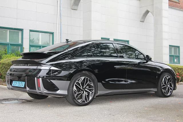 Hyundai Ioniq 6 Long Range Prestige, электромобиль, 2024 г. 51009 км. — фото 2