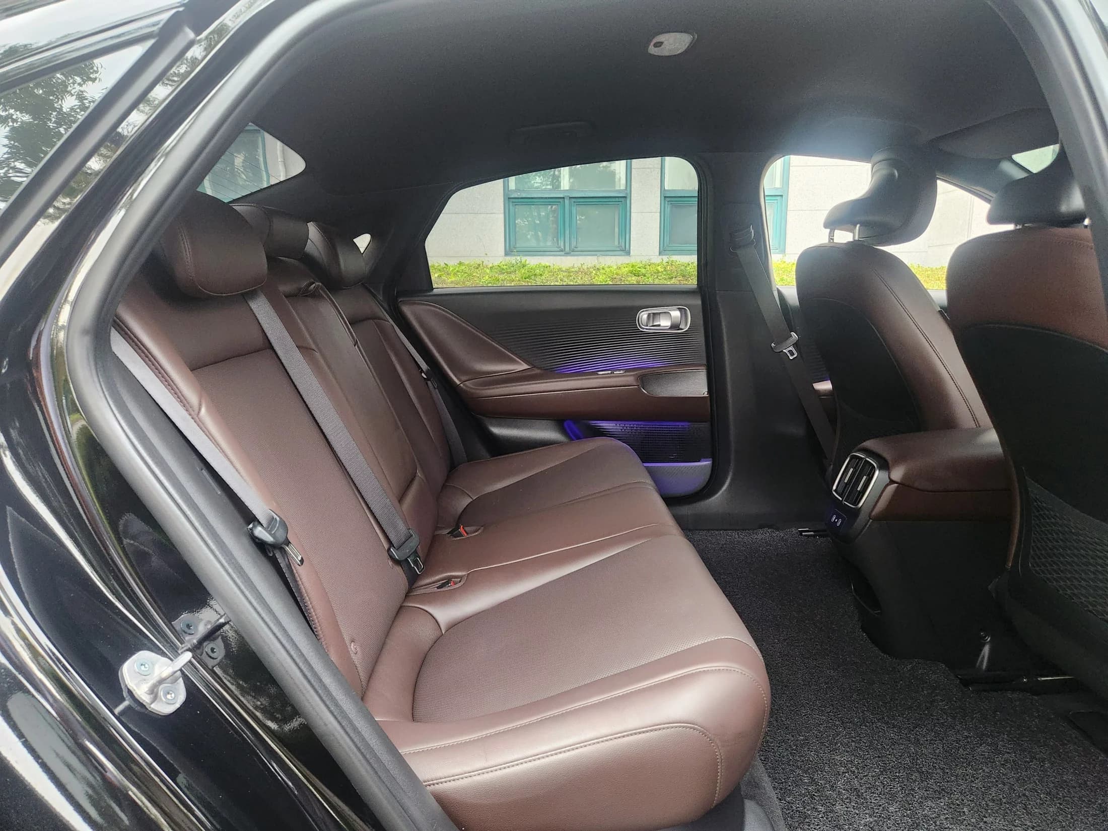 Hyundai Ioniq 6 Long Range Prestige, электромобиль, 2024 г. 51009 км. — фото 11