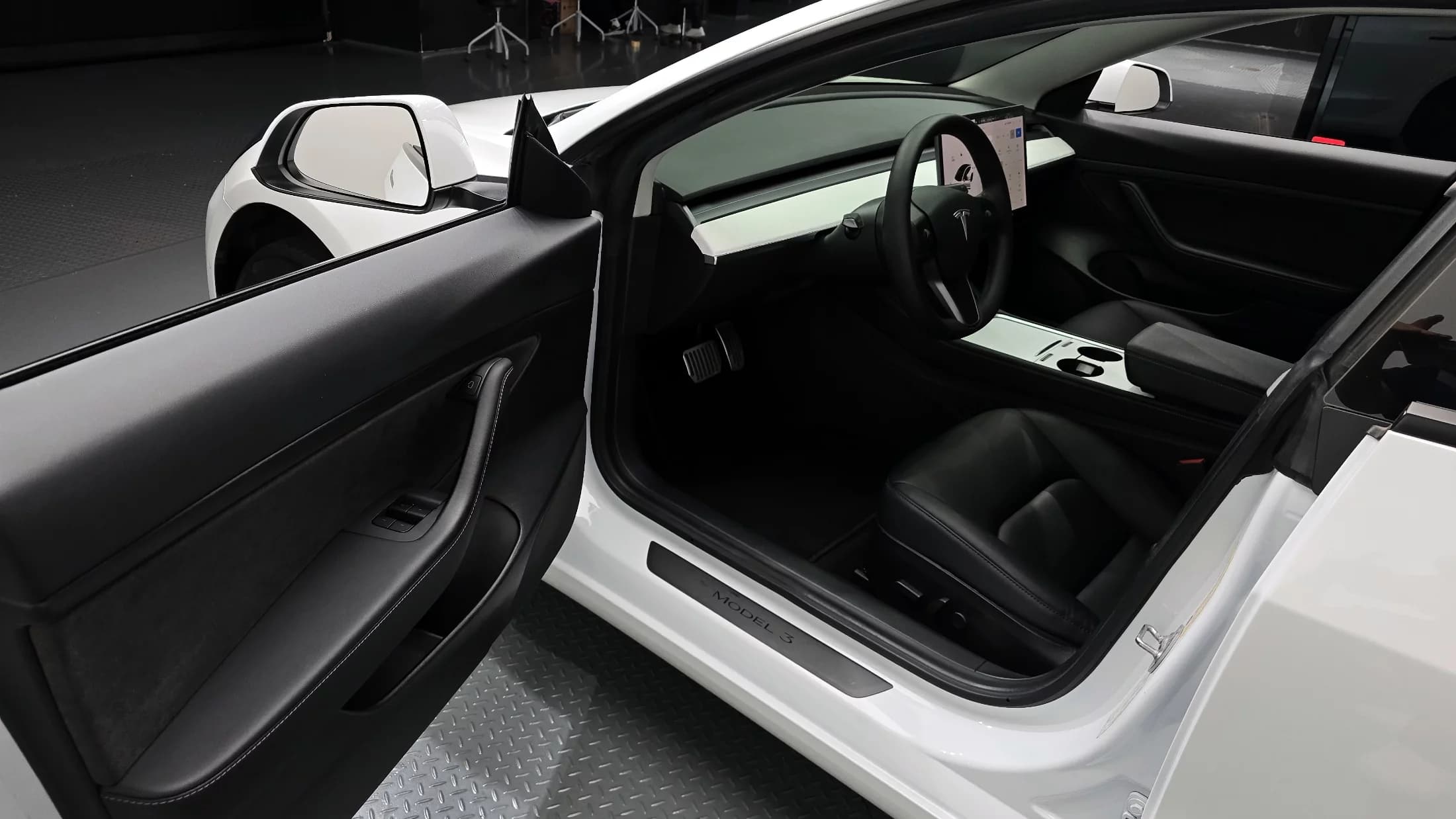 Tesla MODEL 3 Standard Range Plue, электромобиль, 2021 г. 99488 км. — фото 11