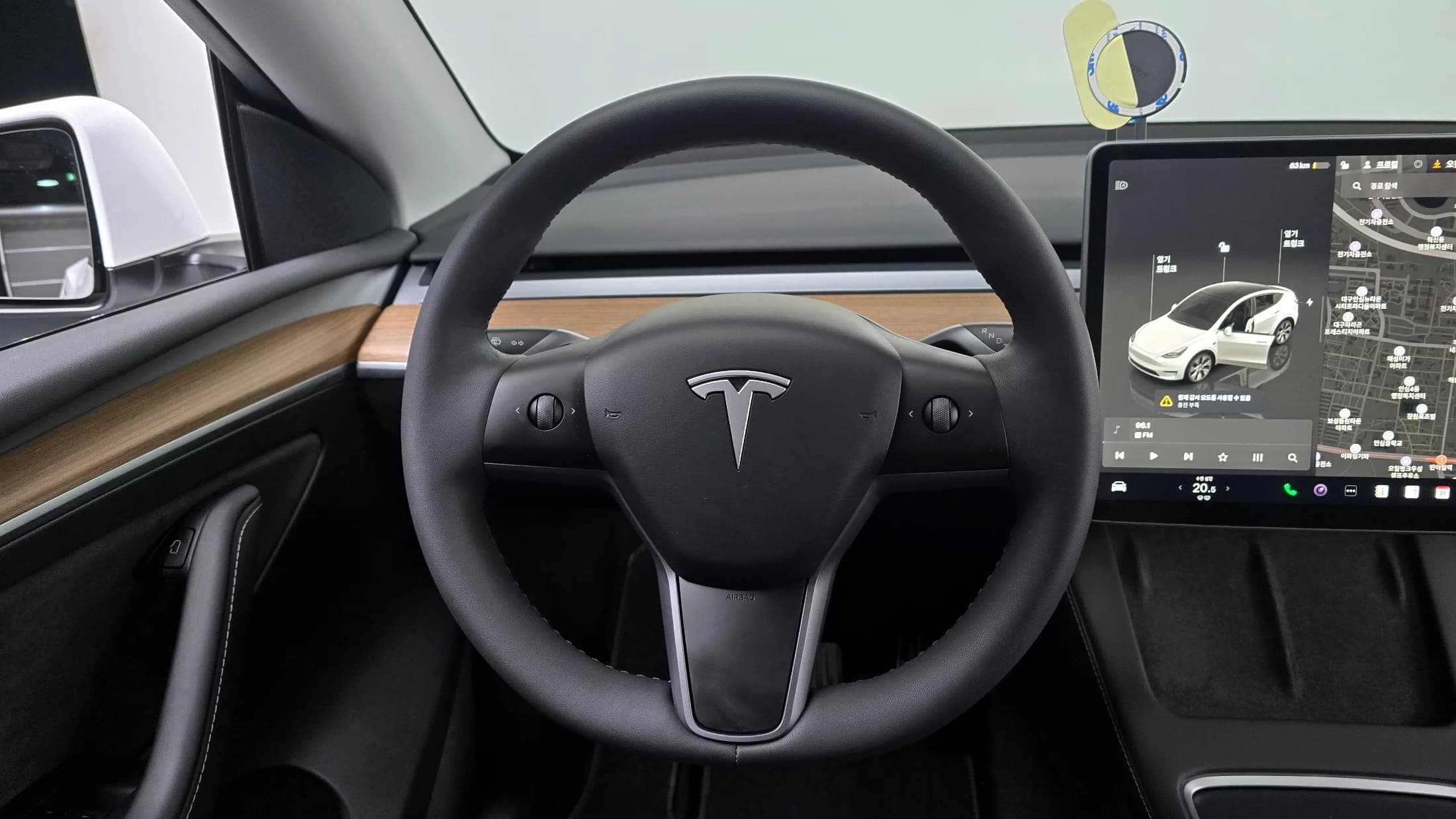 Tesla Model Y RWD, электромобиль, 2023 г. 26539 км. — фото 13