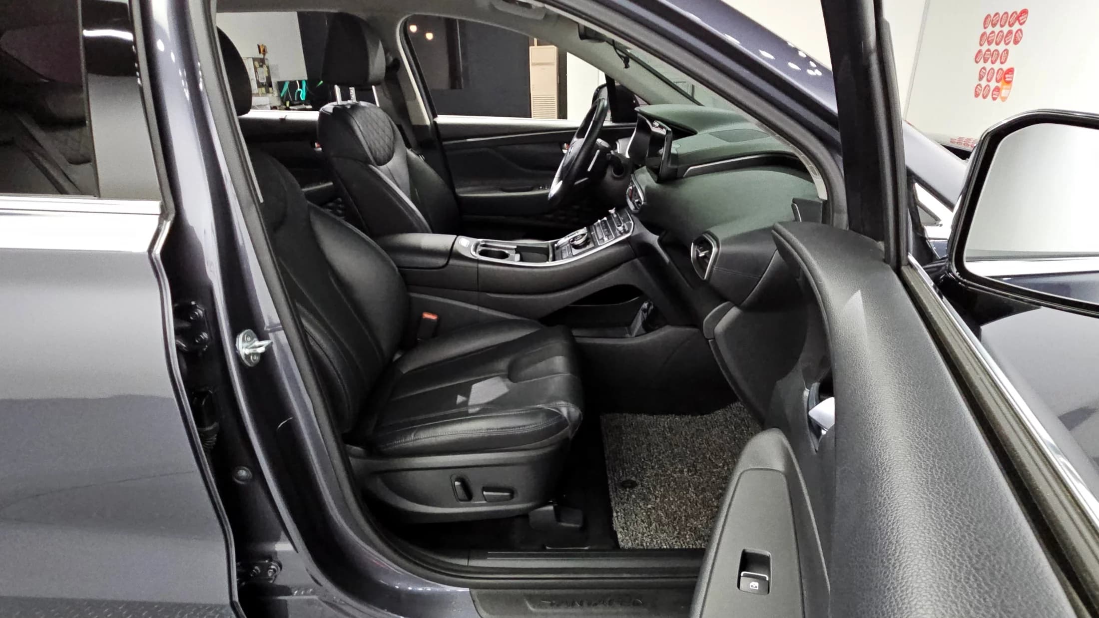 Hyundai Santa Fe HEV 1.6 2WD Prestige, гибрид, 2021 г. 48990 км. — фото 12