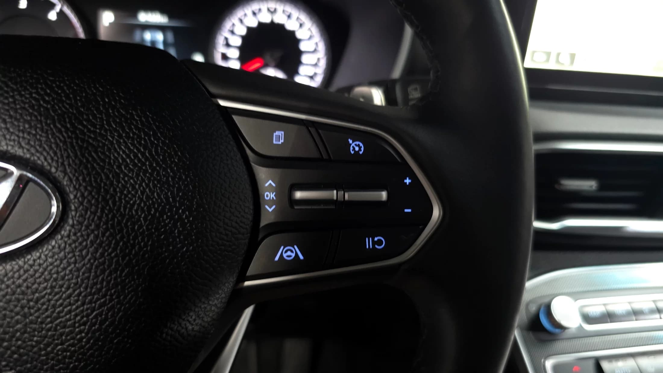 Hyundai Santa Fe Diesel 2.2 4WD Exclusive, 2022 г. 33006 км. — фото 17