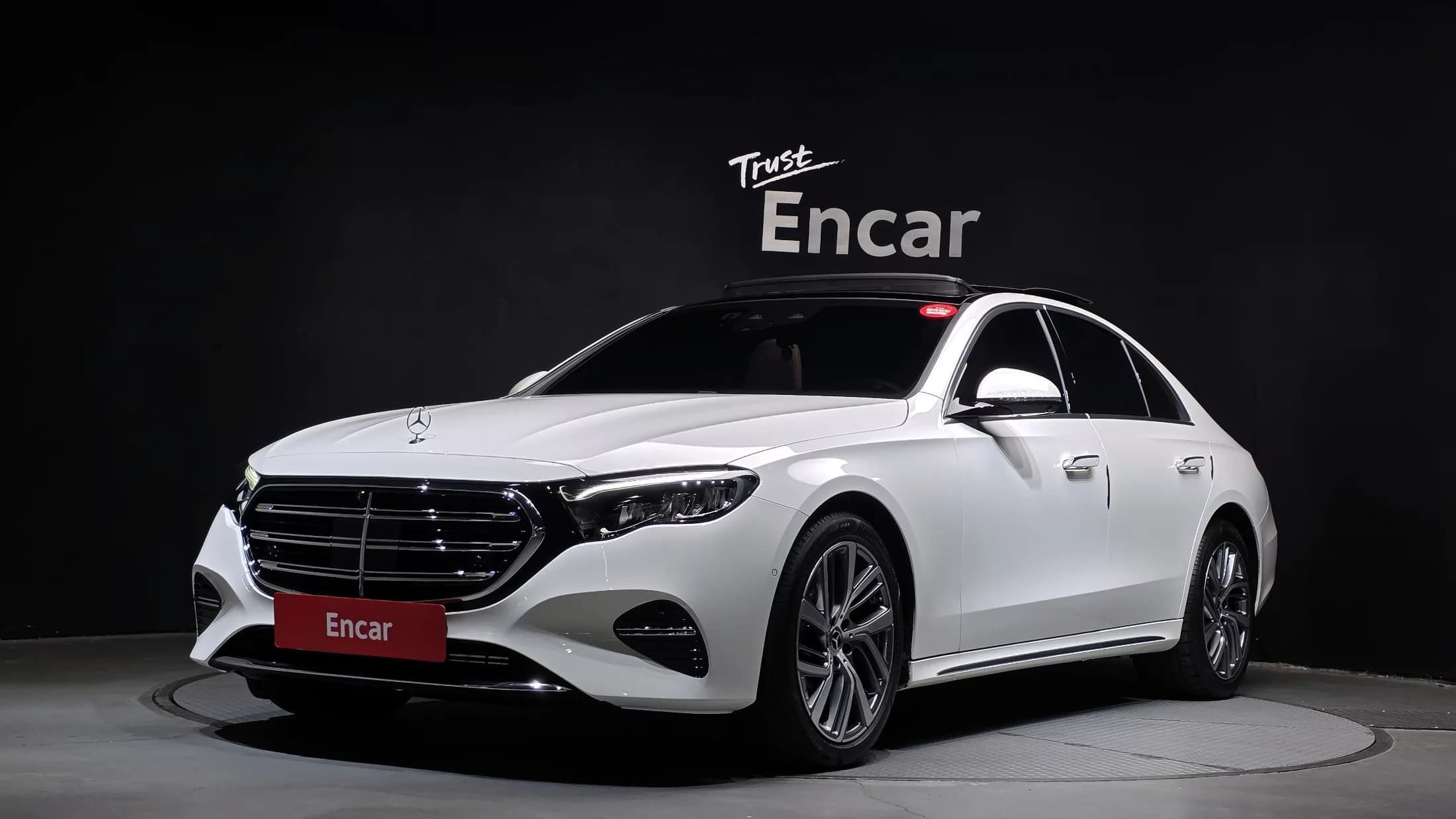 Mercedes-Benz E-Class E220d 4MATIC Exclusive, 2024 г. 2209 км.