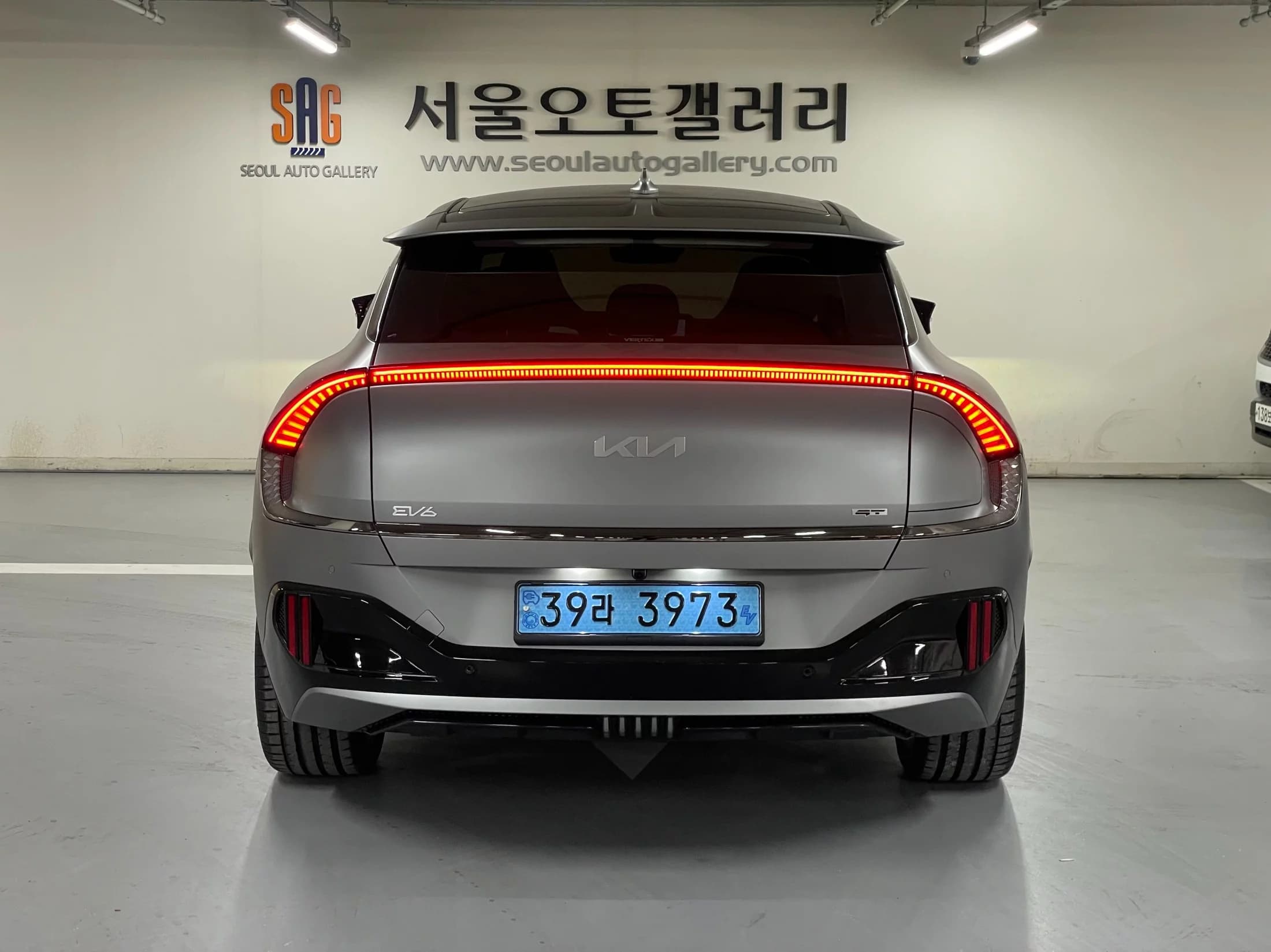 Kia EV6 GT 4WD, электромобиль, 2022 г. 37104 км. — фото 4