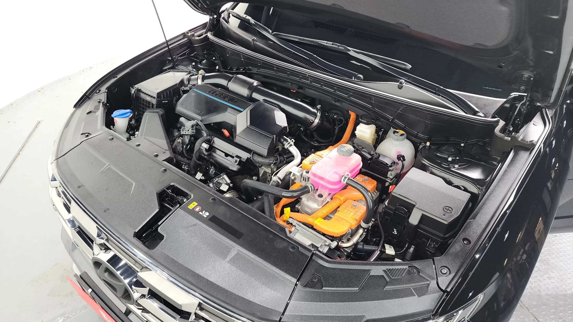Hyundai Tucson HEV 1.6 2WD Inspiration, гибрид, 2024 г. 17238 км. — фото 6