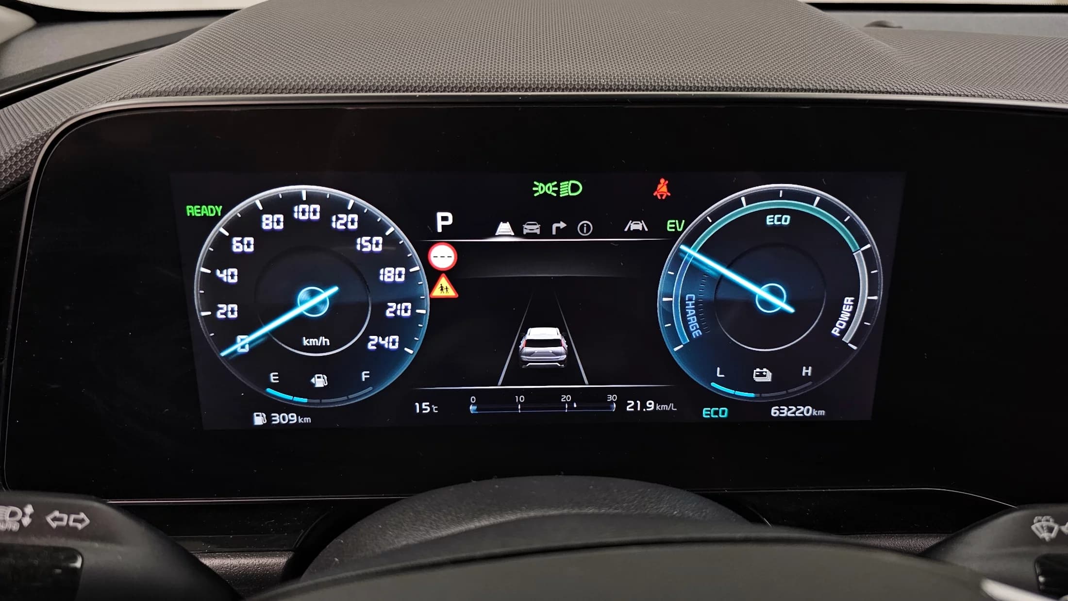 Kia Niro Prestige, гибрид, 2022 г. 63243 км. — фото 8