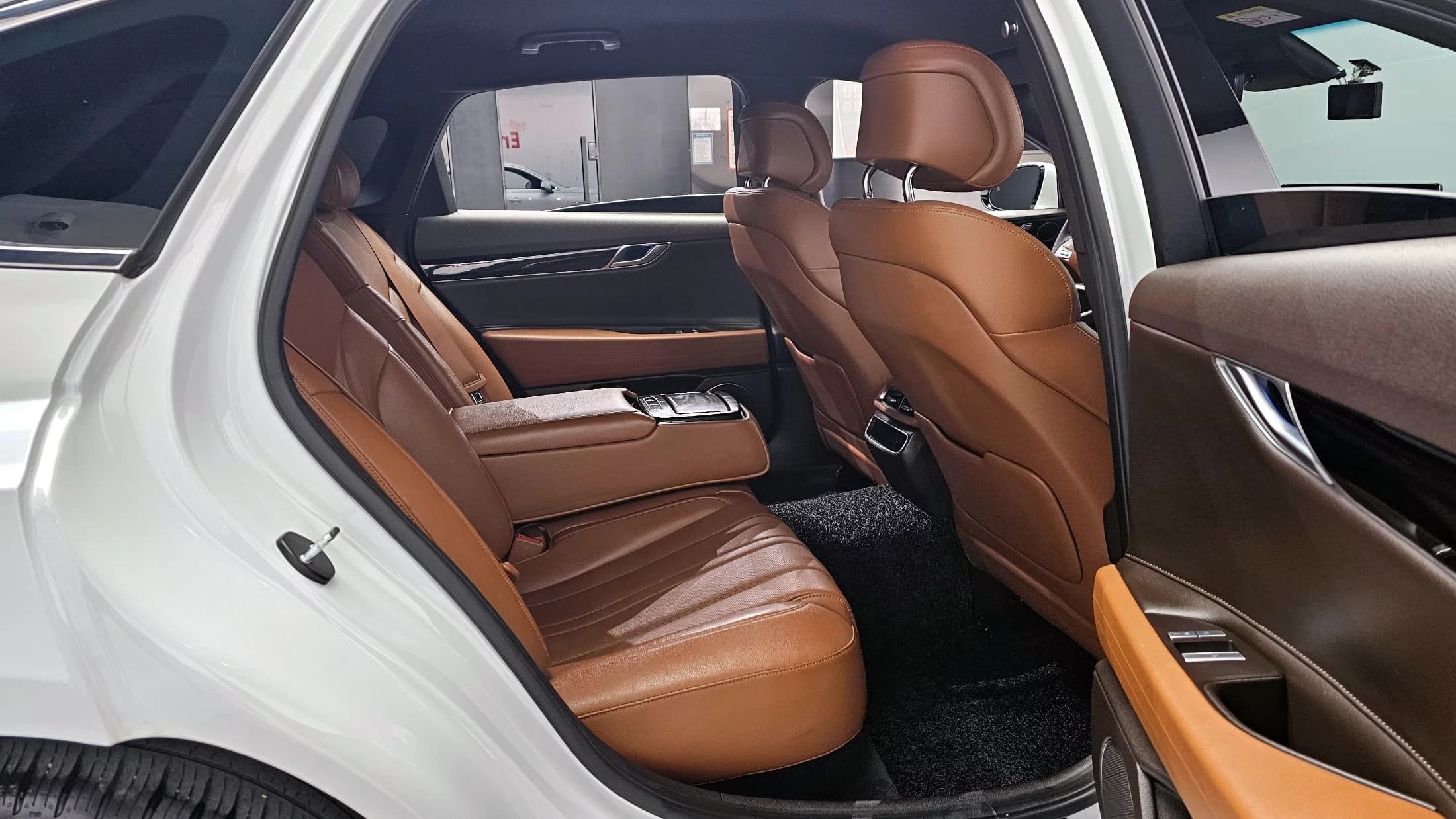 Genesis G80 Gasoline 2.5 Turbo AWD, 2022 г. 56772 км. — фото 12
