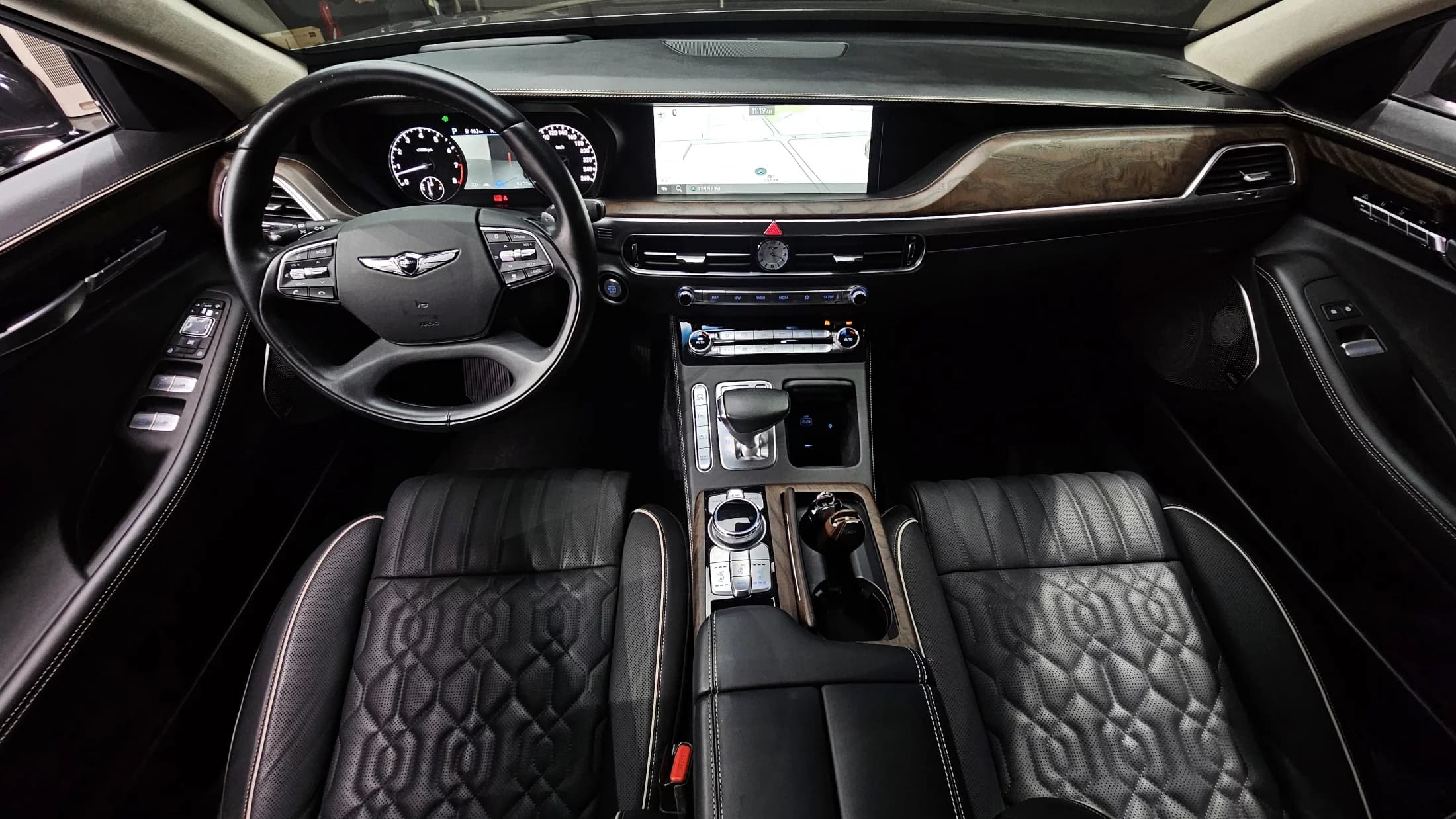 Genesis G90 5.0 AWD Limousine Prestige, 2021 г. 86192 км. — фото 7