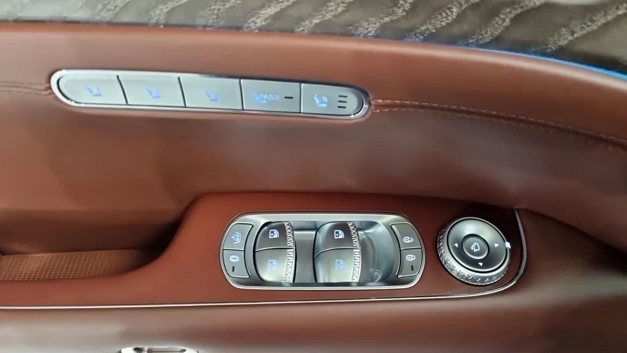 Genesis G90 Gasoline 3.5 Turbo AWD, 2023 г. 45116 км. — фото 16