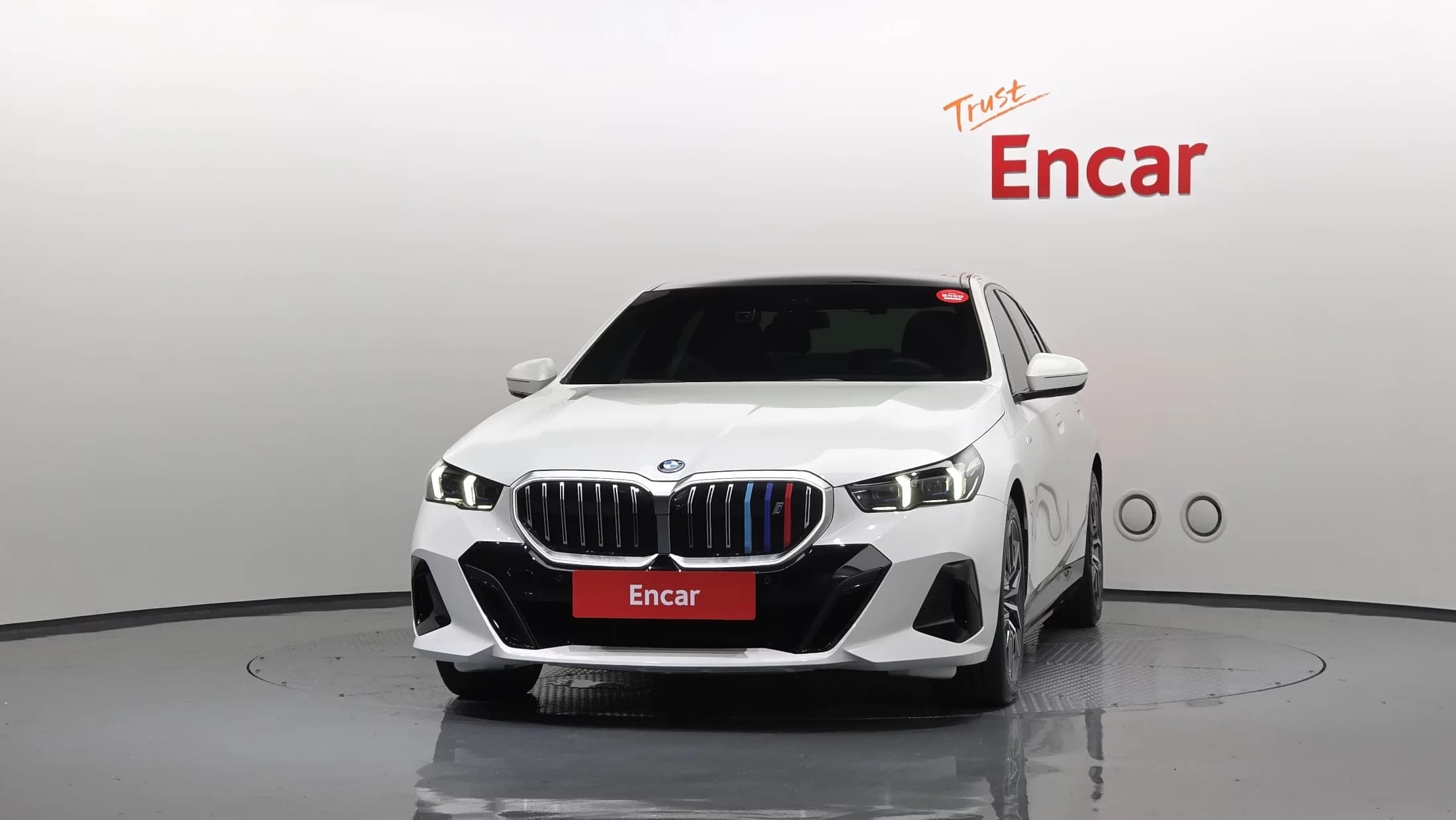 BMW i5 eDrive 40 M Sport, электромобиль, 2024 г. 82708 км. — фото 3