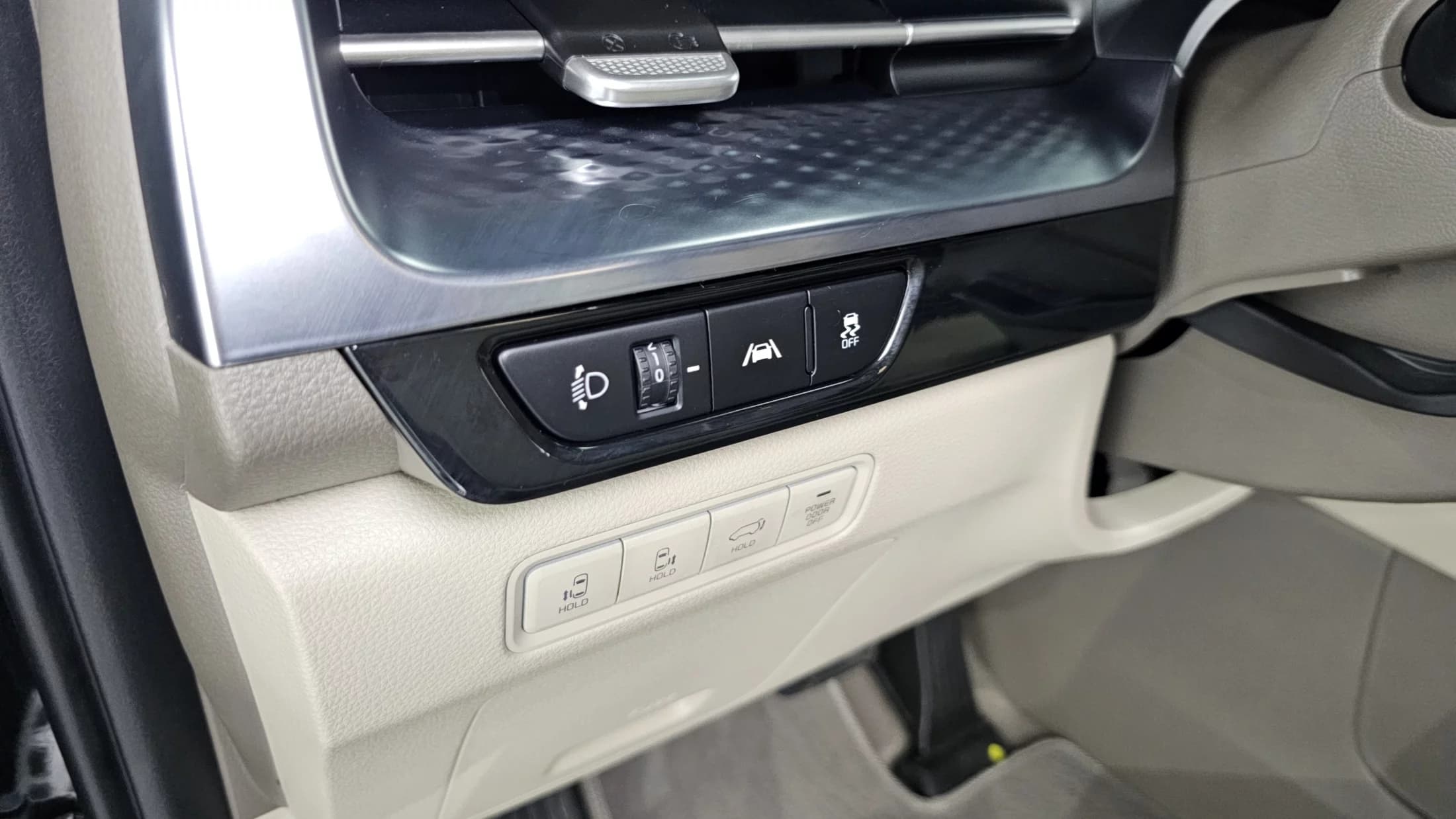 Kia Carnival Gasoline 9-Seater Hi-Limousine Signature, 2021 г. 98157 км. — фото 19