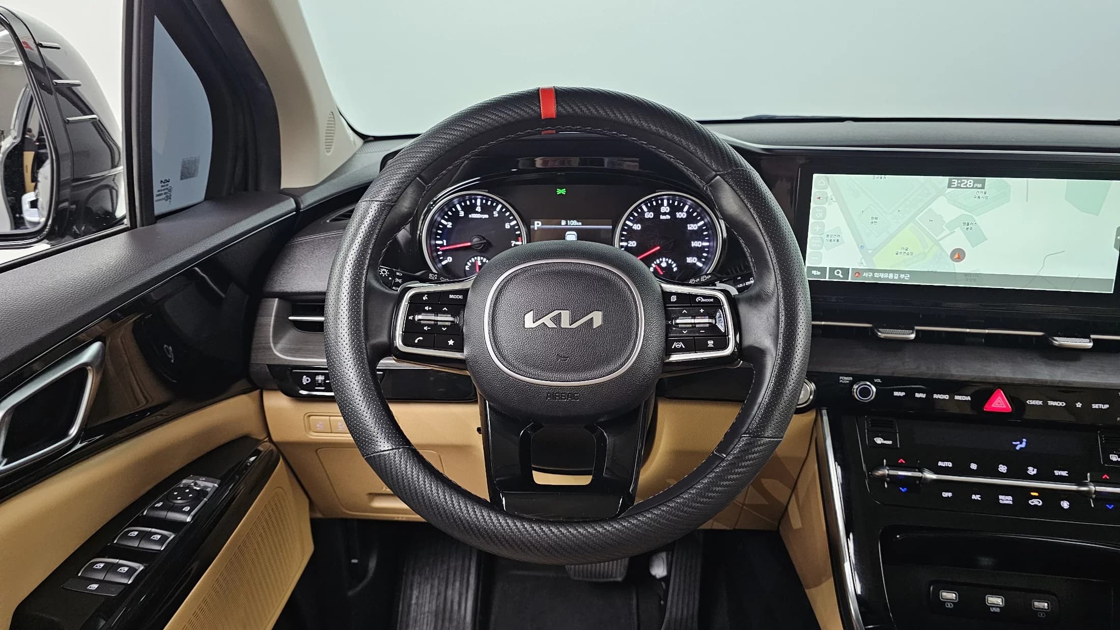 Kia Carnival Gasoline 11-Seater Noblesse, 2022 г. 98321 км. — фото 11