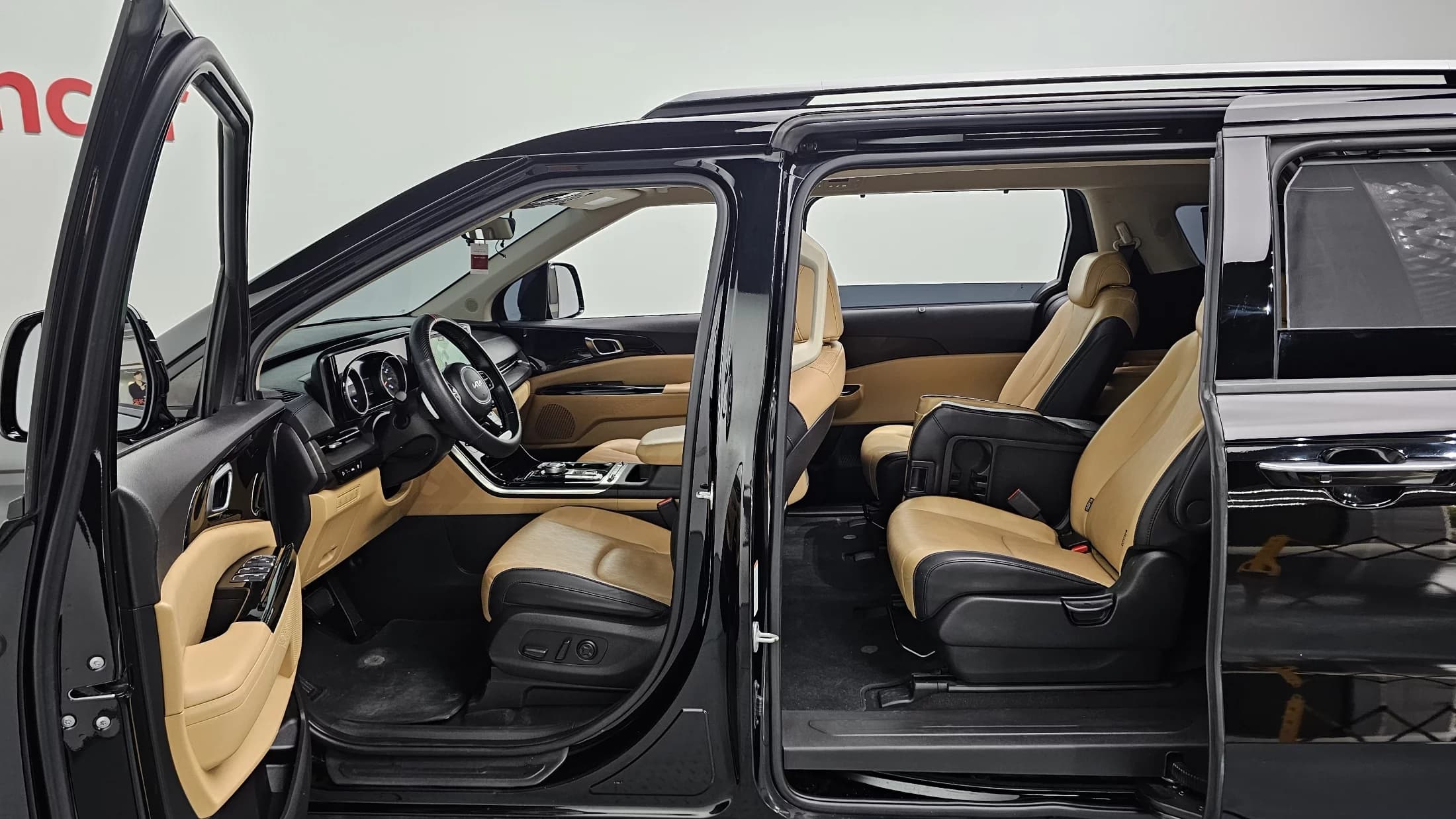 Kia Carnival Gasoline 11-Seater Noblesse, 2022 г. 98321 км. — фото 18