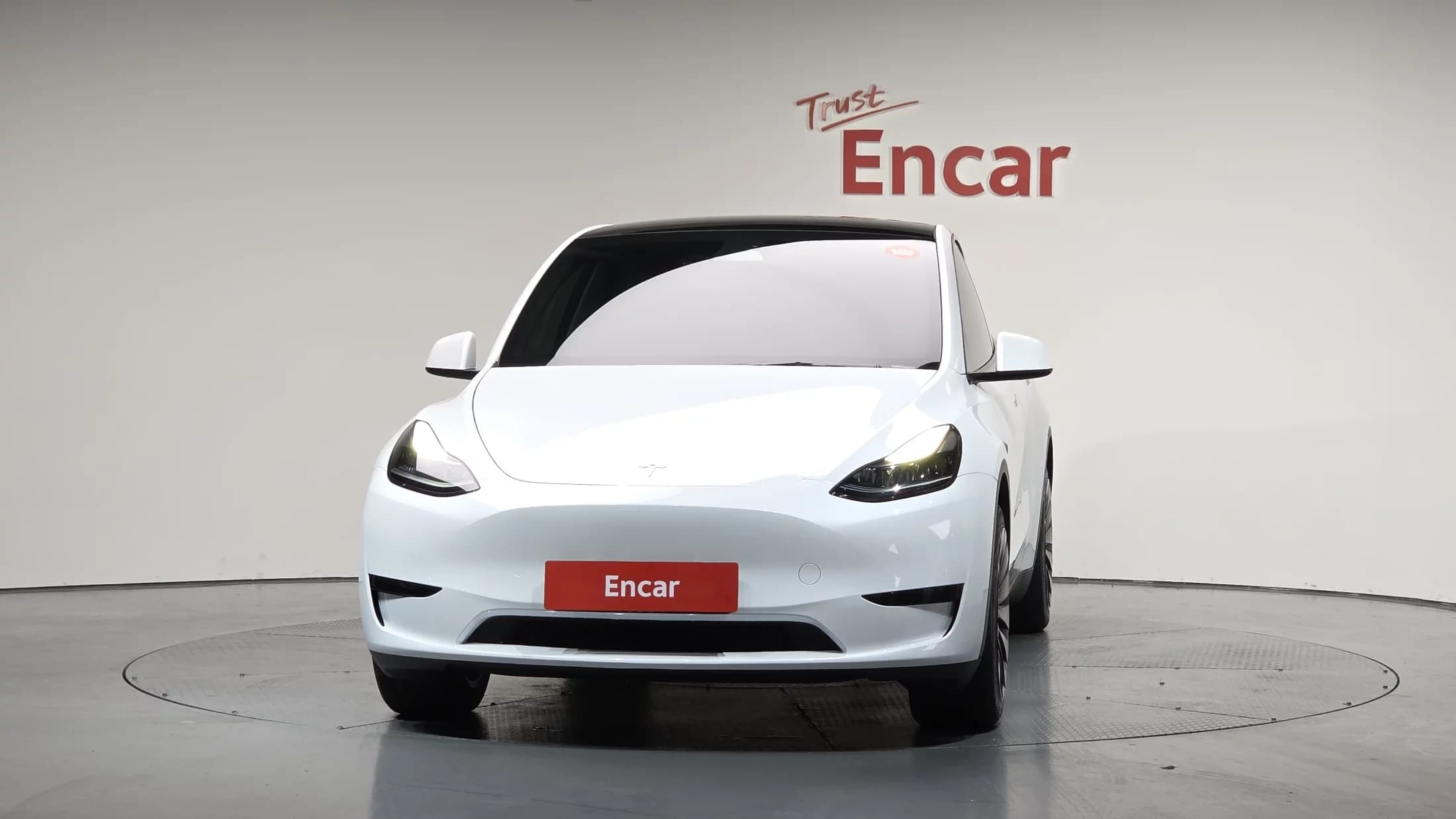 Tesla Model Y RWD, электромобиль, 2024 г. 25991 км. — фото 2