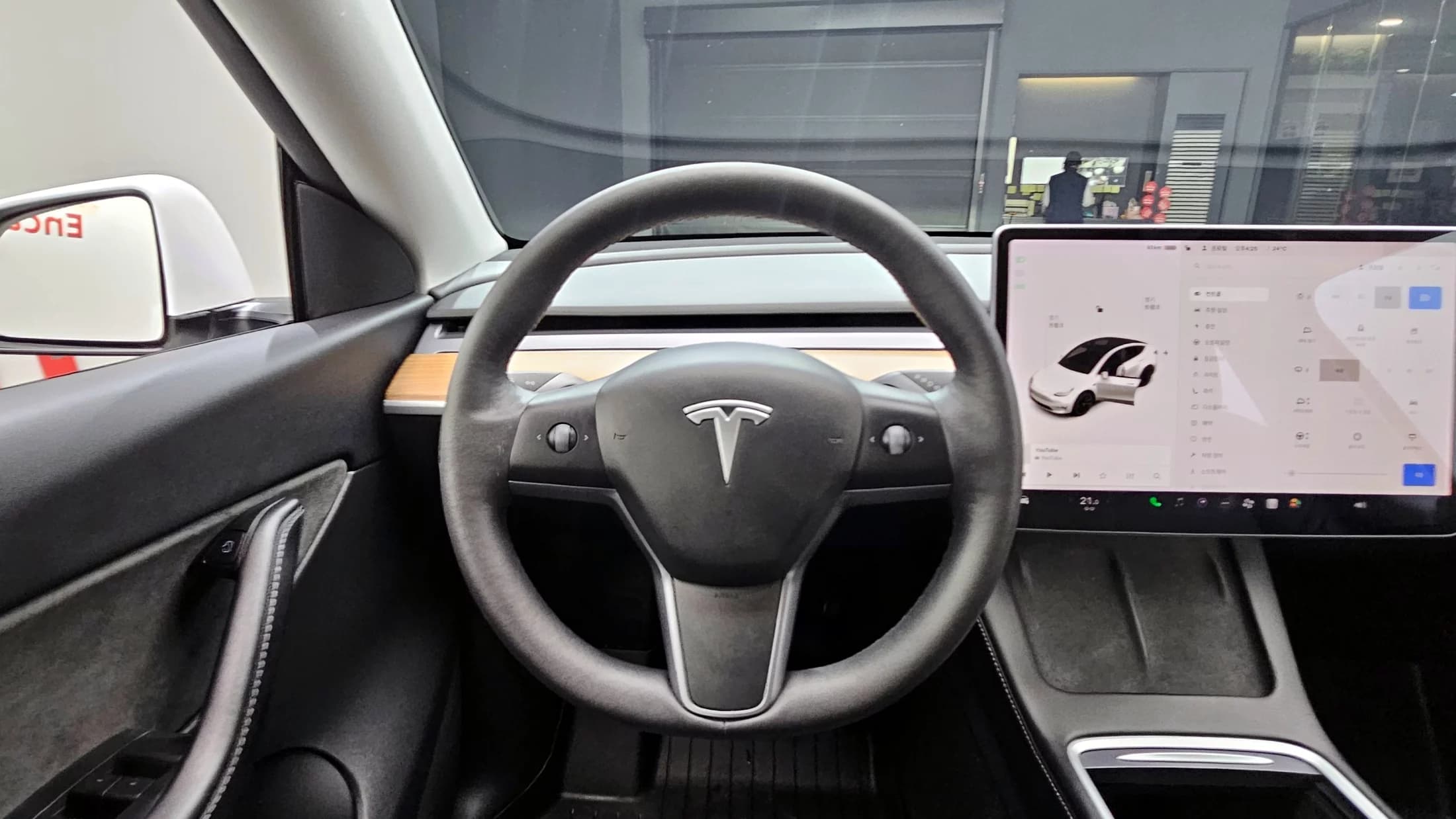 Tesla Model Y Long Range, электромобиль, 2021 г. 64851 км. — фото 13